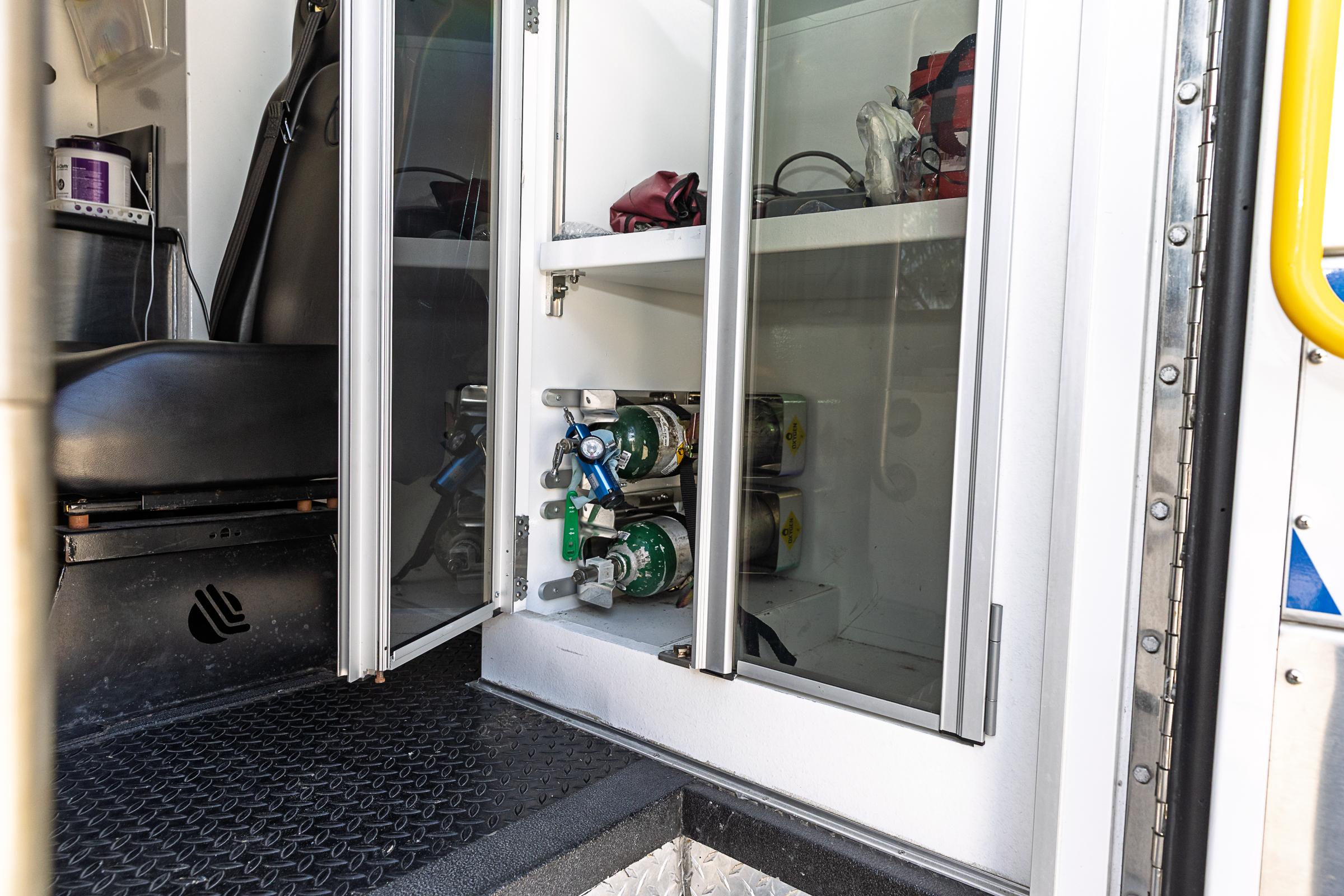 2019 REV Ford 4x4 Type I Ambulance - image 95