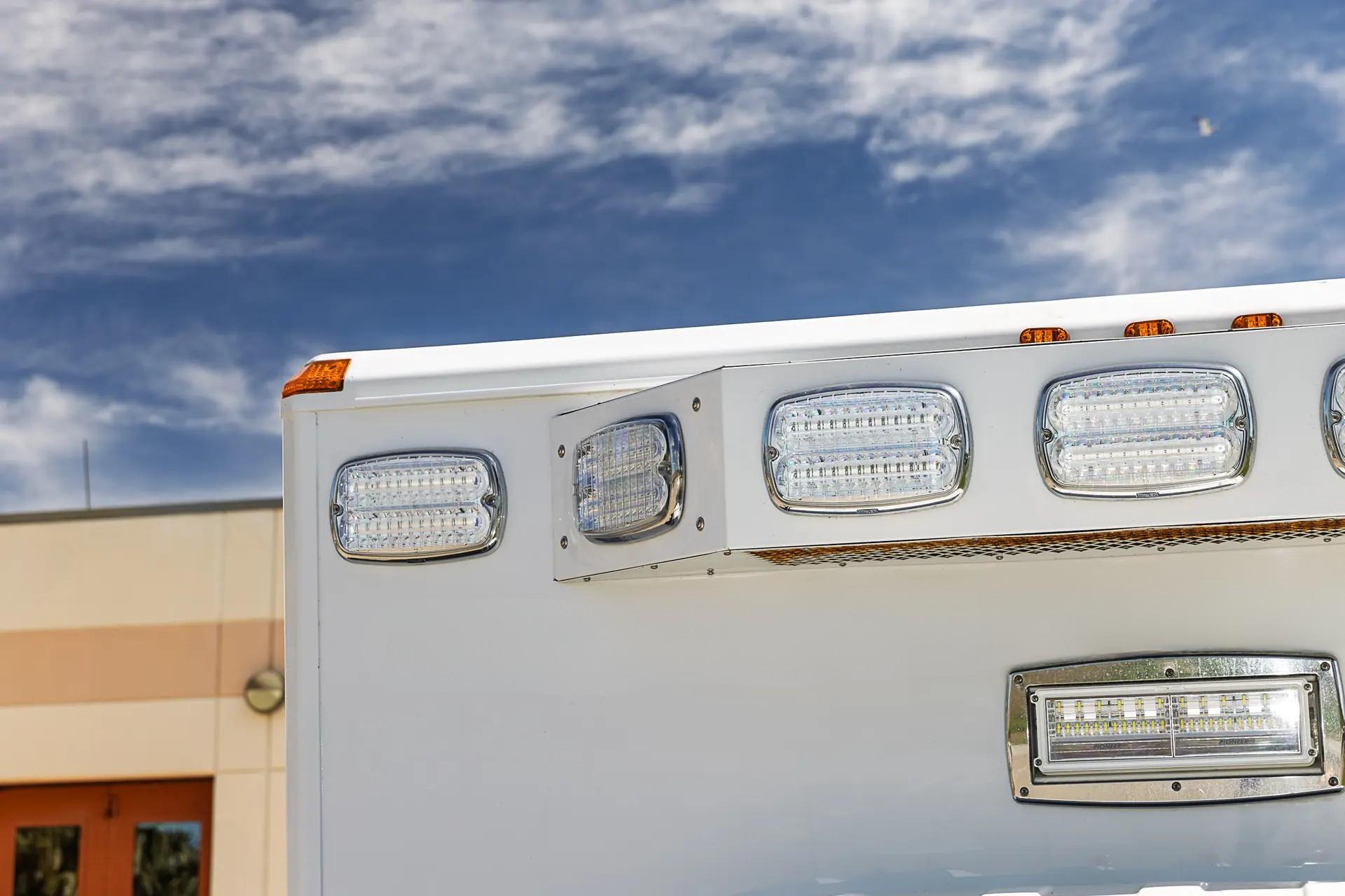 2019 REV Ford 4x4 Type I Ambulance - image 15