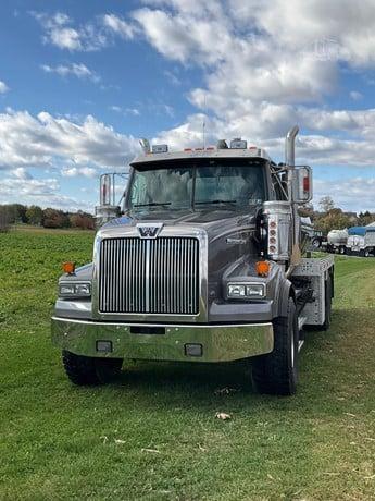 2016 Western Star 4900 Vacuum Tank Truck (5,200gal) - image 13