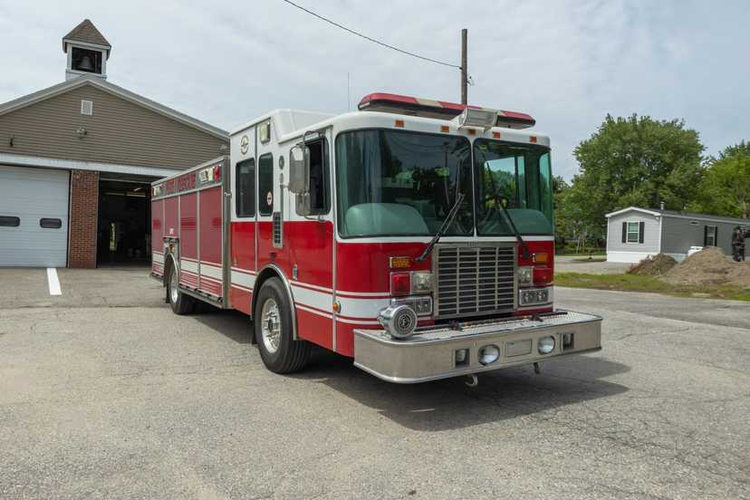 2004 HME Heavy Rescue — photo 2