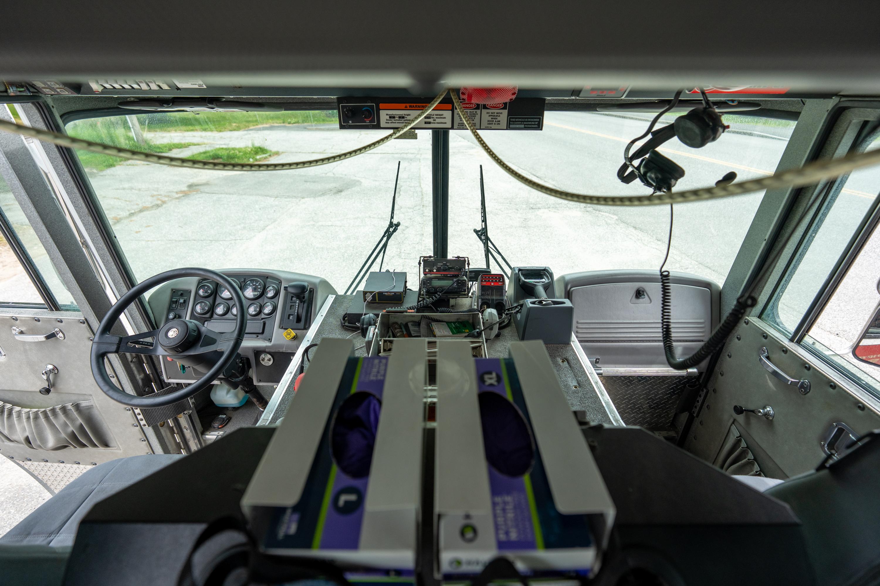 2004 HME Heavy Rescue - image 36