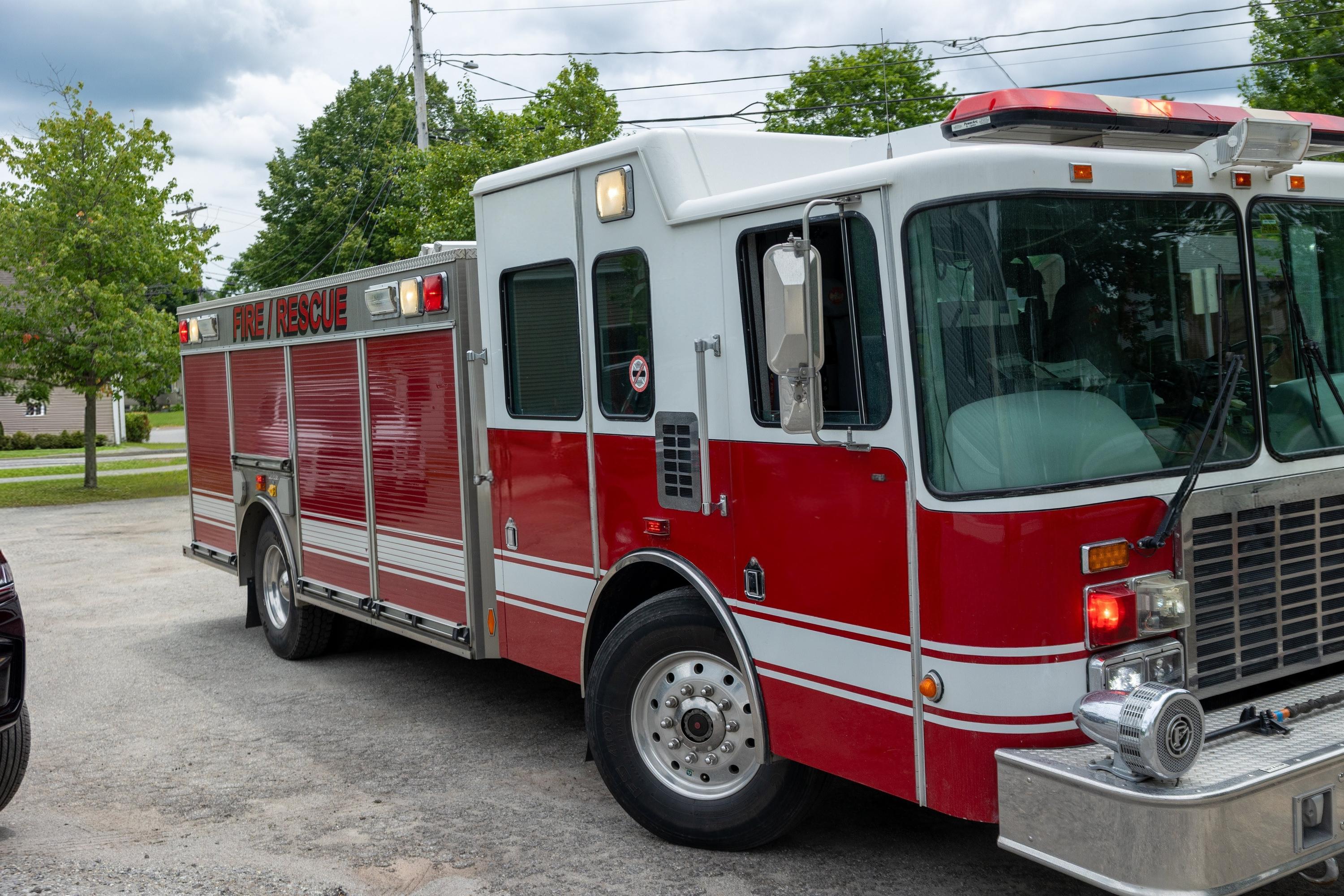 2004 HME Heavy Rescue - image 28