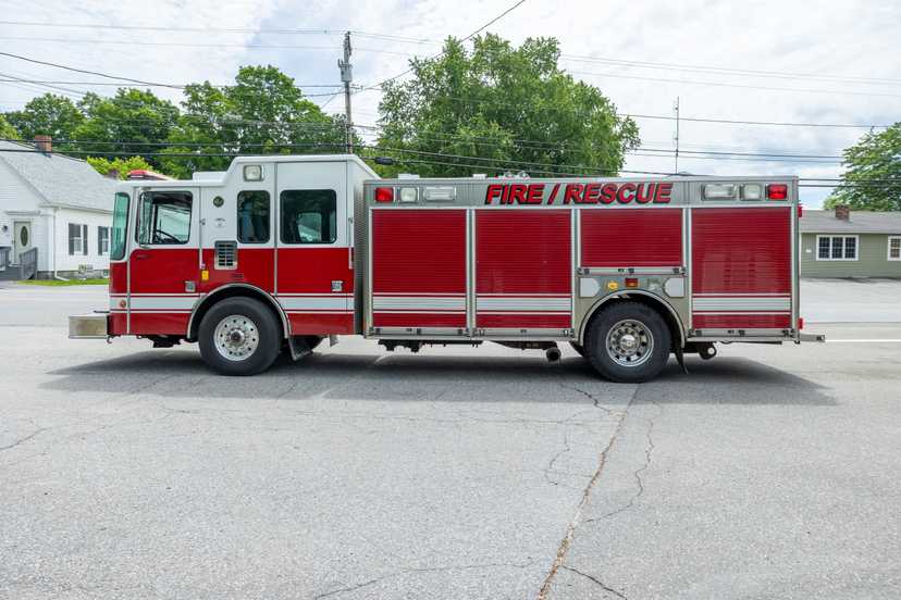 2004 HME Heavy Rescue — photo 7