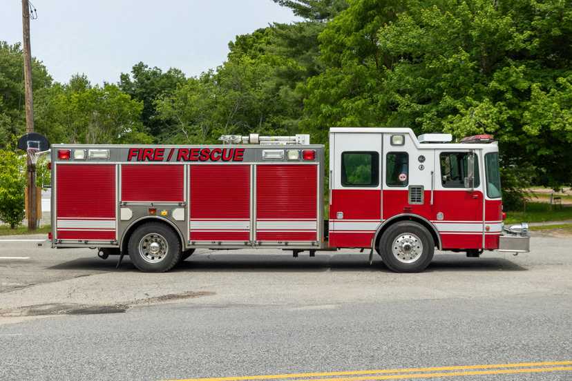 2004 HME Heavy Rescue — photo 4