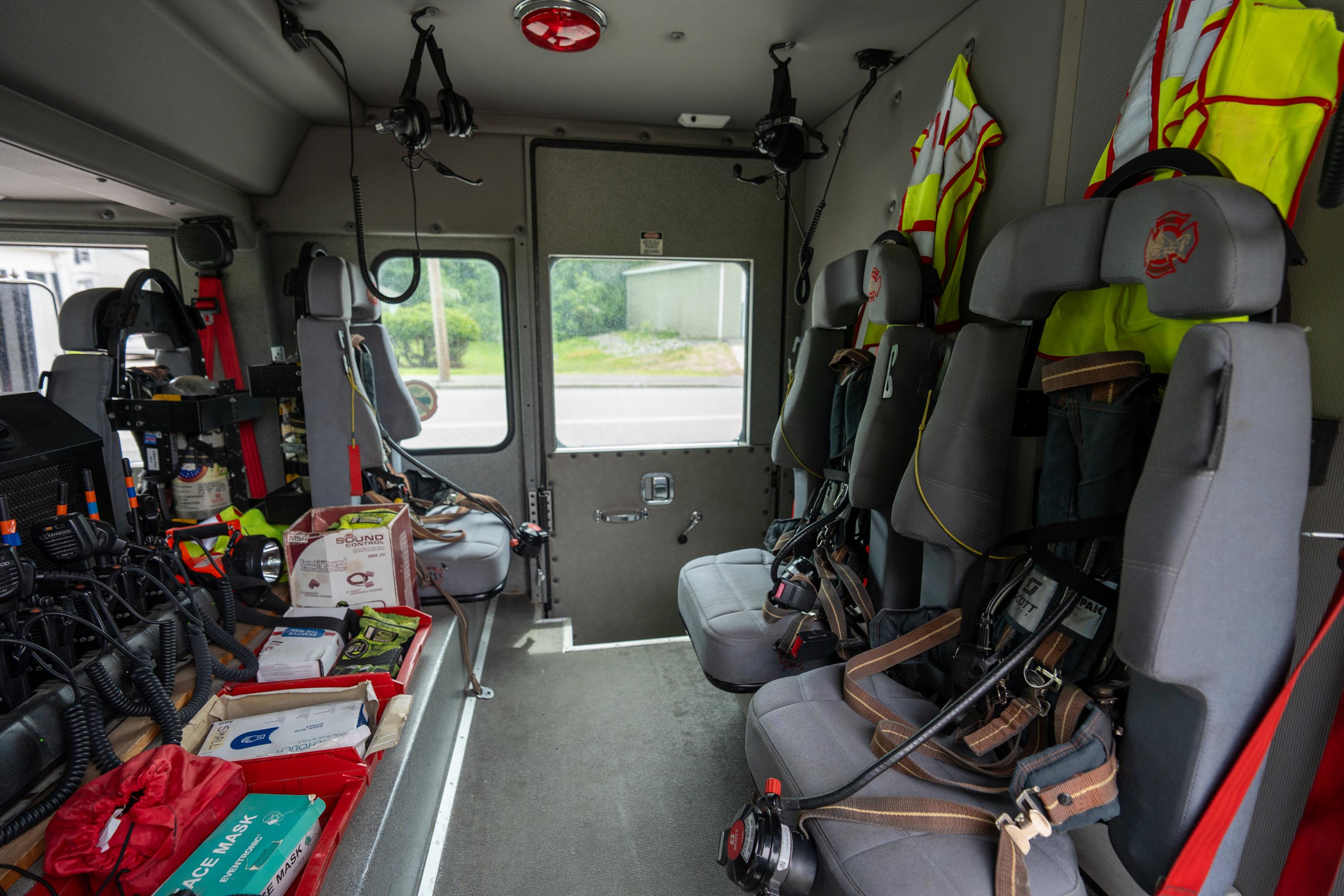 2004 HME Heavy Rescue - image 39
