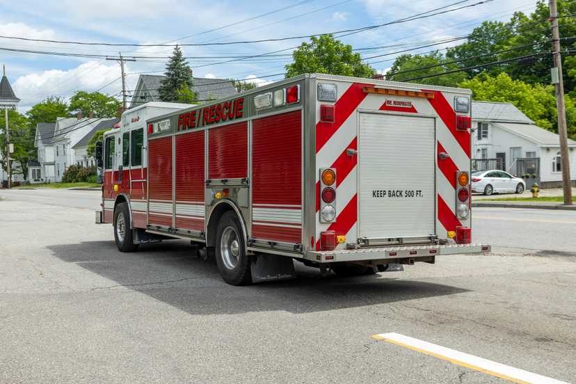 2004 HME Heavy Rescue — photo 6