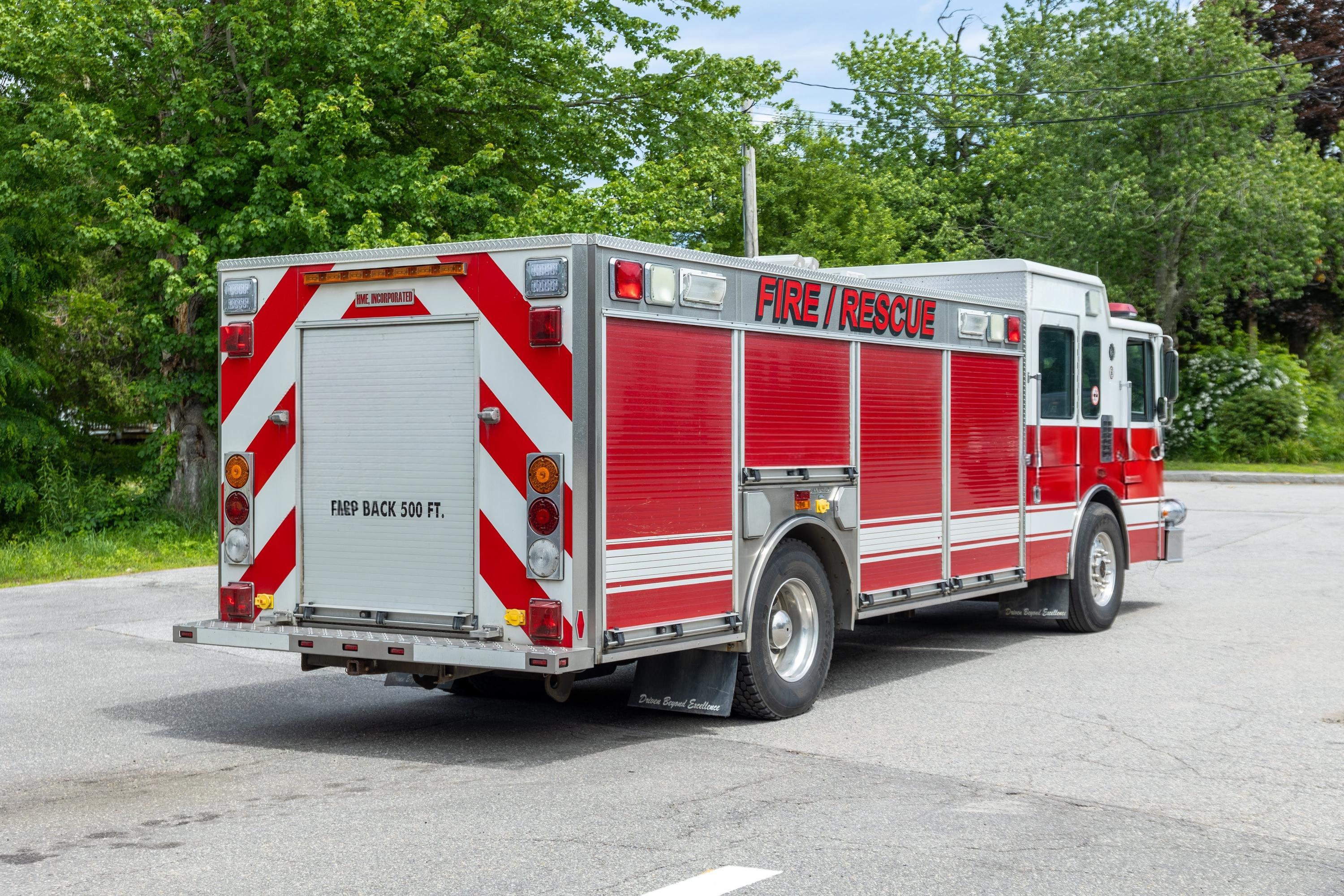 2004 HME Heavy Rescue - image 5