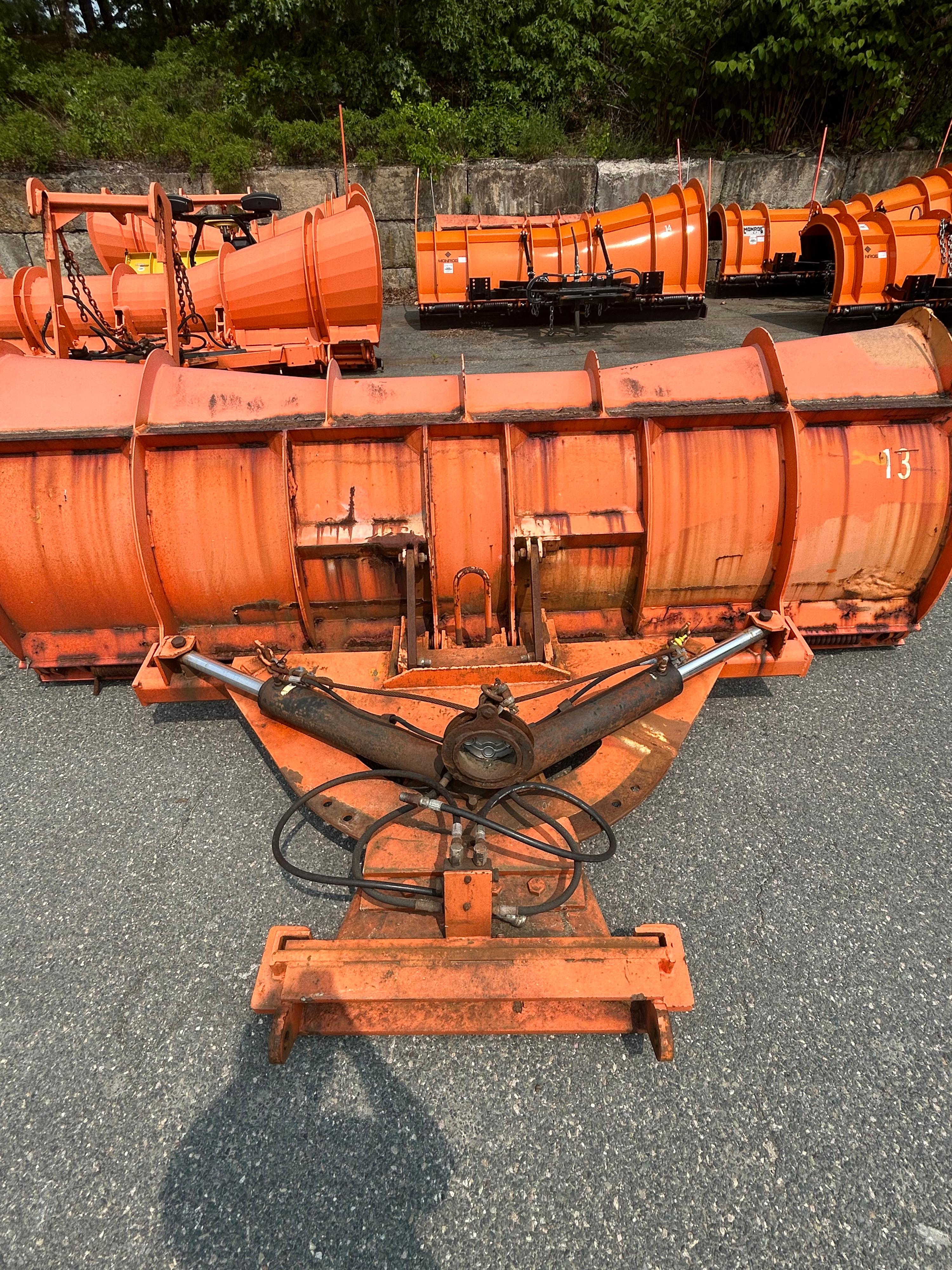 2002 Sterling L7500 6YD Hiway 2020XT Spreader - image 11