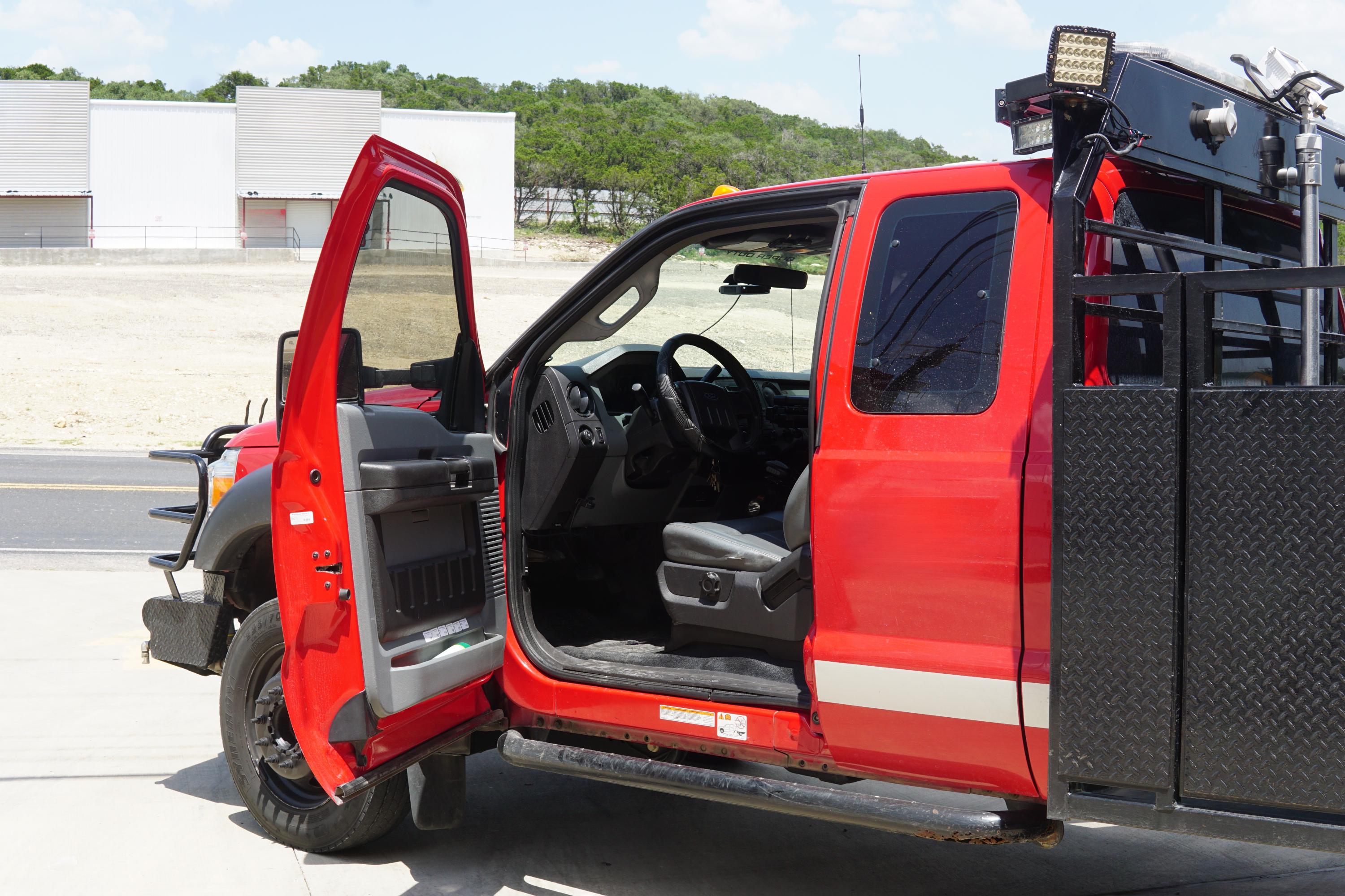 2011 Ford F550 4x4 Brush Truck - image 15