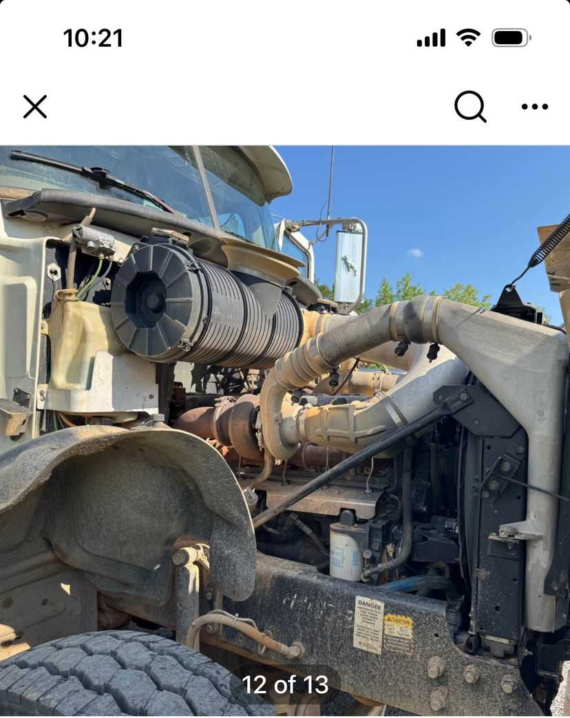 2005 Mack CV713 Dump Truck — photo 5