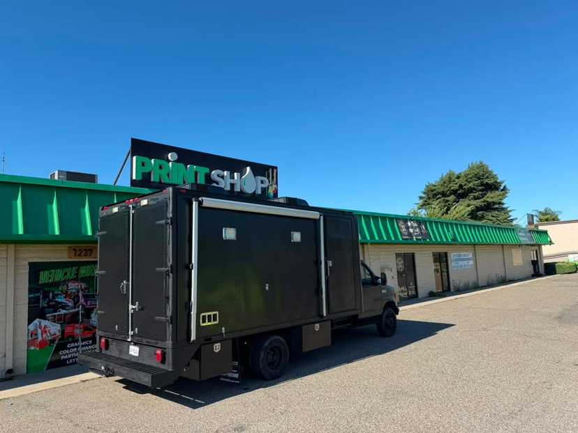 2007 Loaded SWAT Vehicle — photo 2