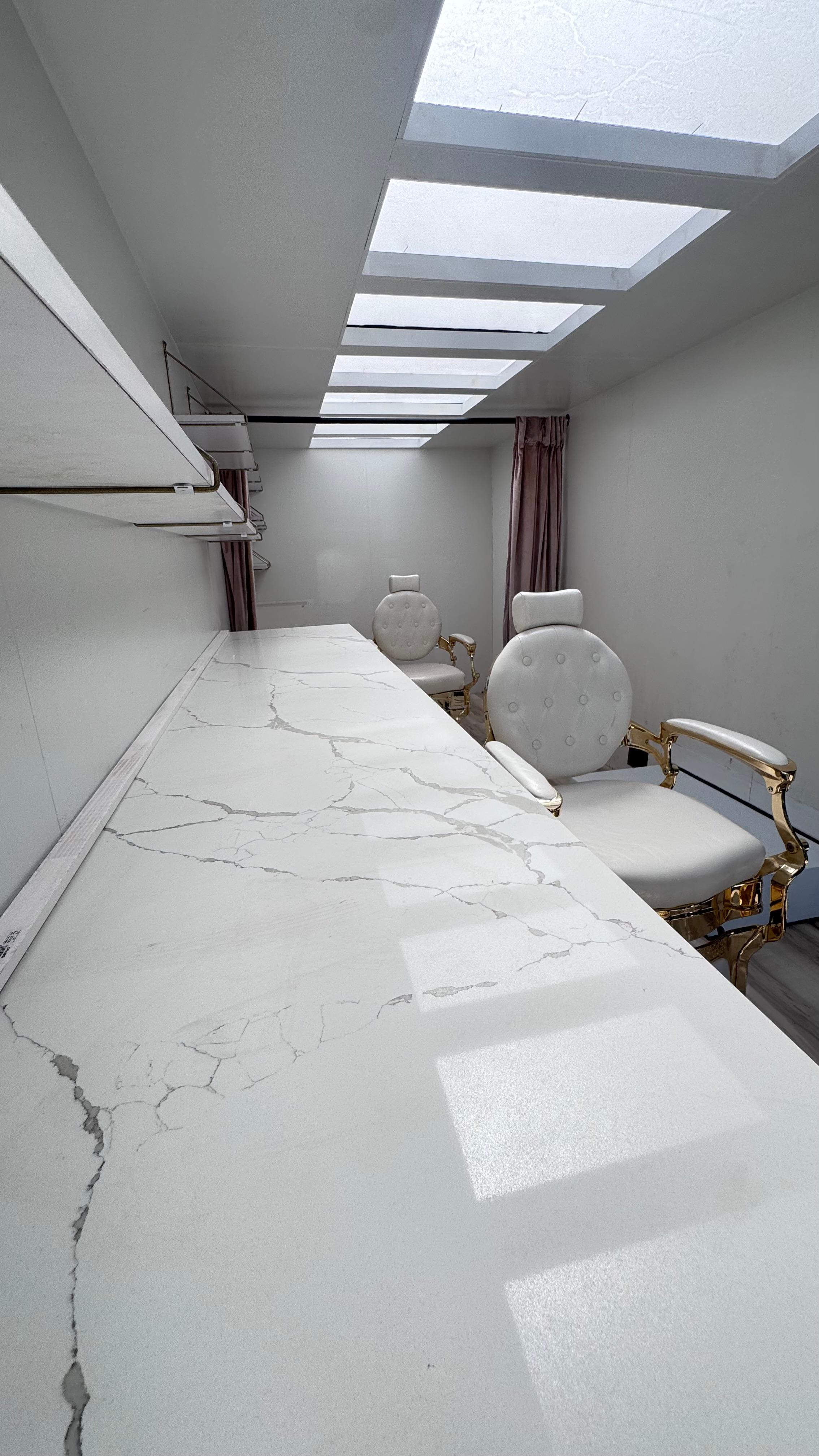 Mobile Salon - image 8
