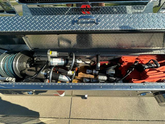 2014 Rosenbauer Pumper Tanker - image 14