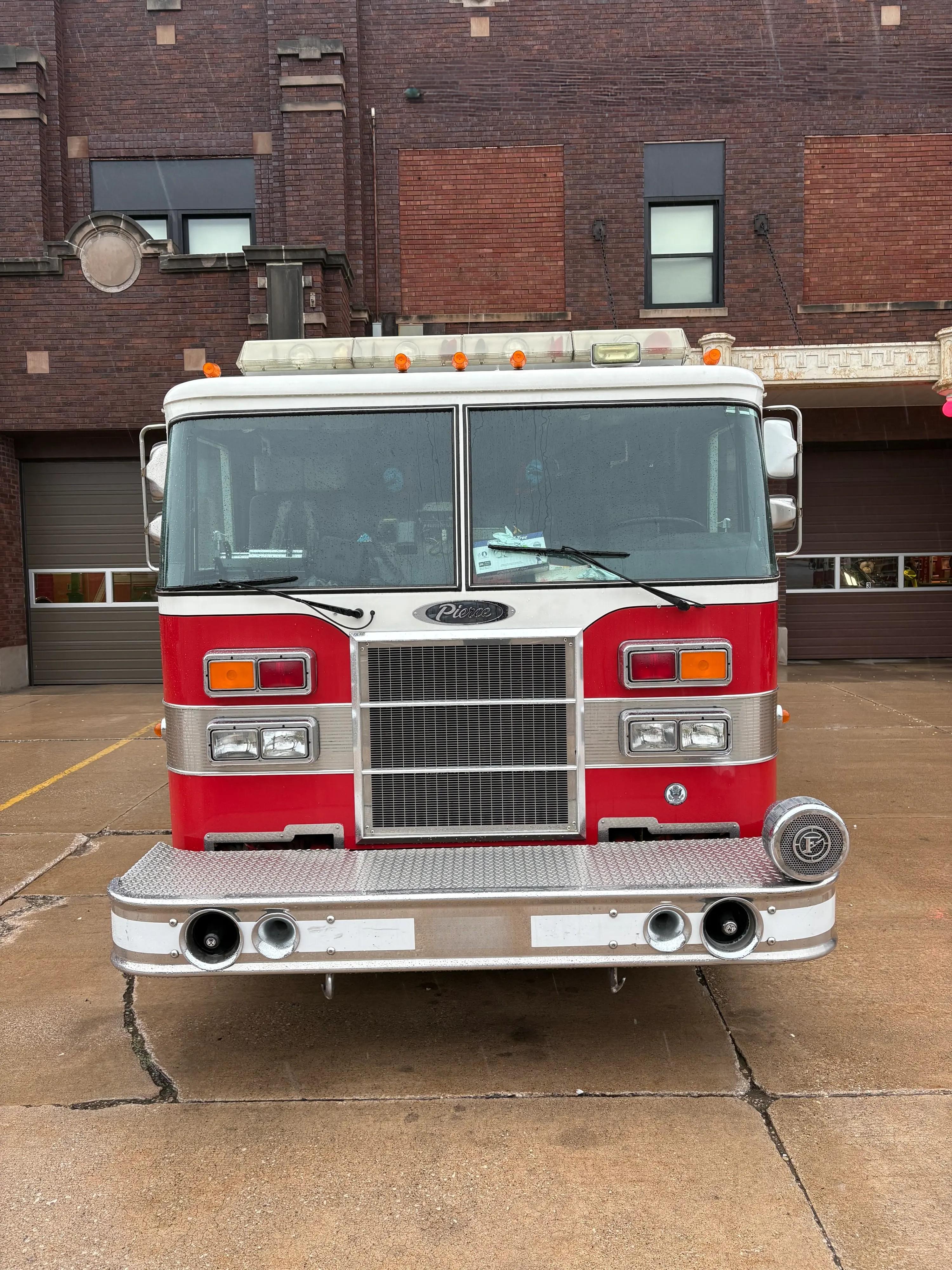 1995 Pierce Pumper - image 1