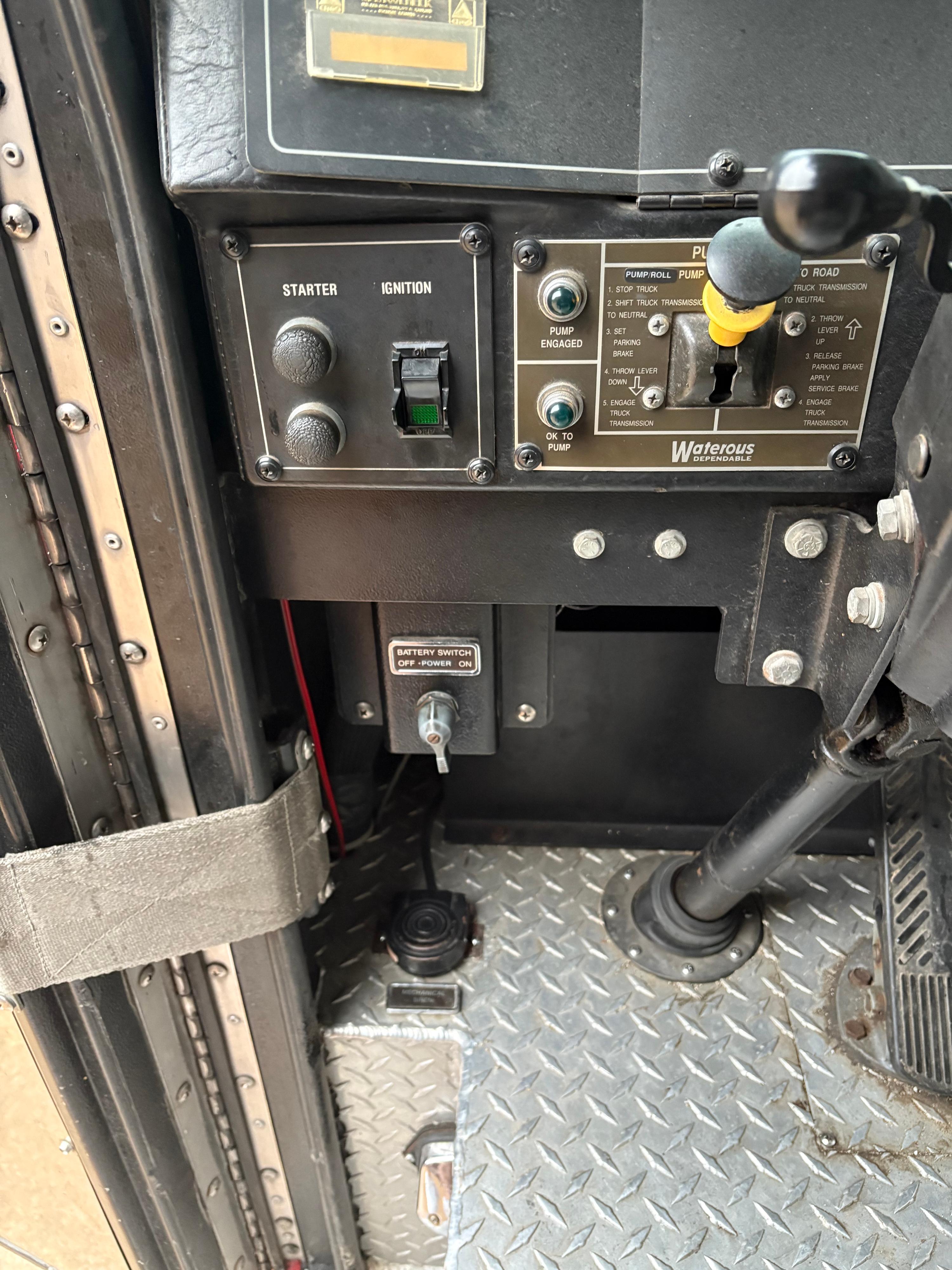 1995 Pierce Pumper - image 21
