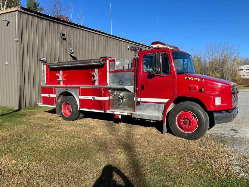 2000 E-One Freightliner Pumper
