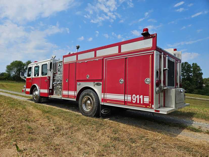 1993 E-One Hush Rescue Pumper — photo 5