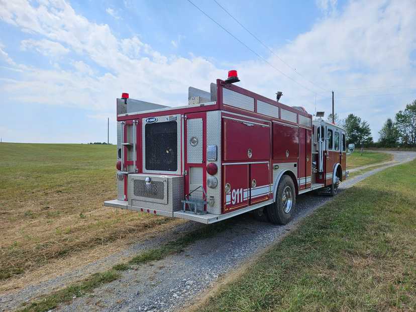 1993 E-One Hush Rescue Pumper — photo 4