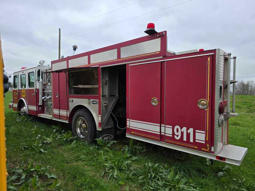 1993 E-One Hush Rescue Pumper — photo 7