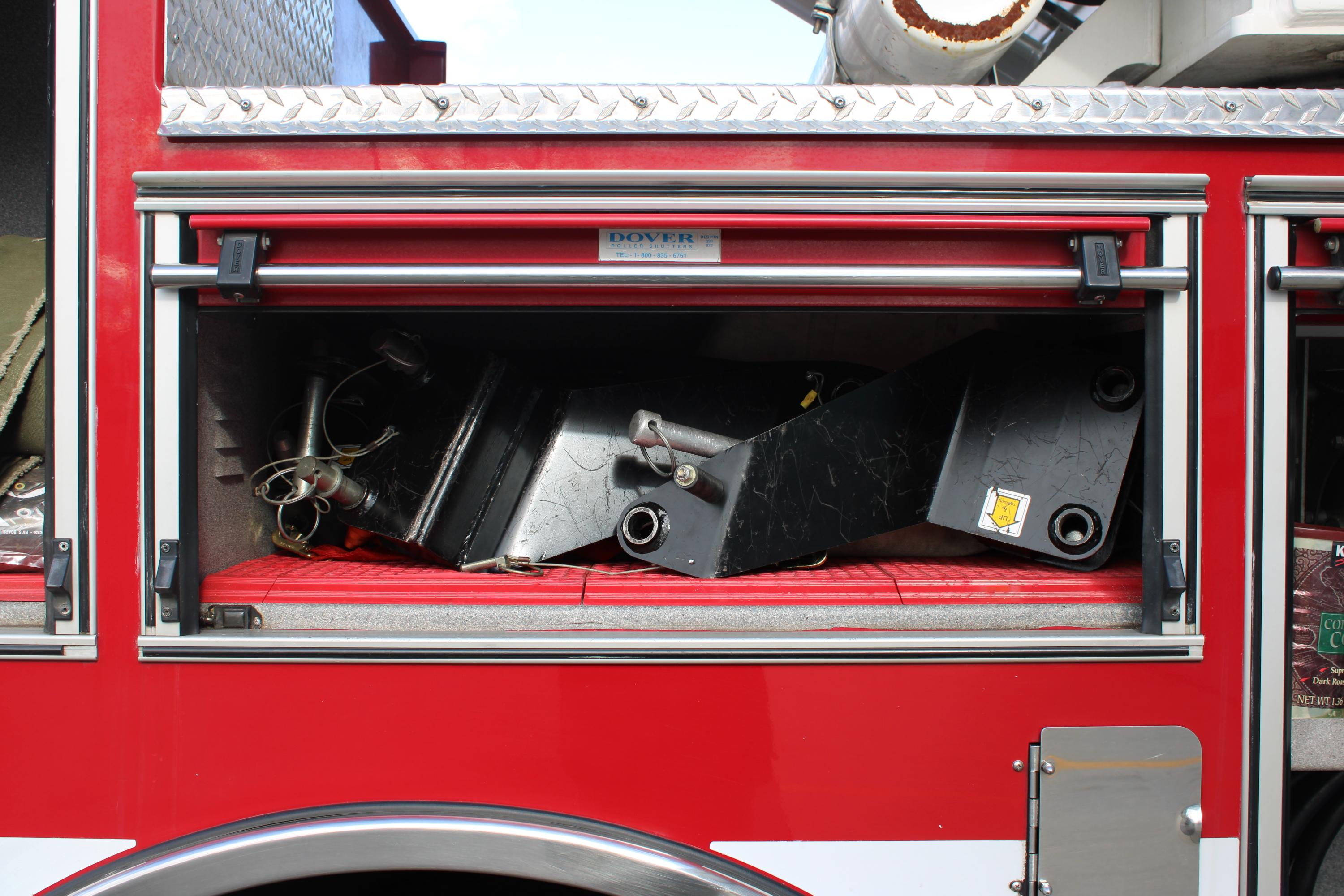 2002 Pierce Dash 100' Quint - image 10