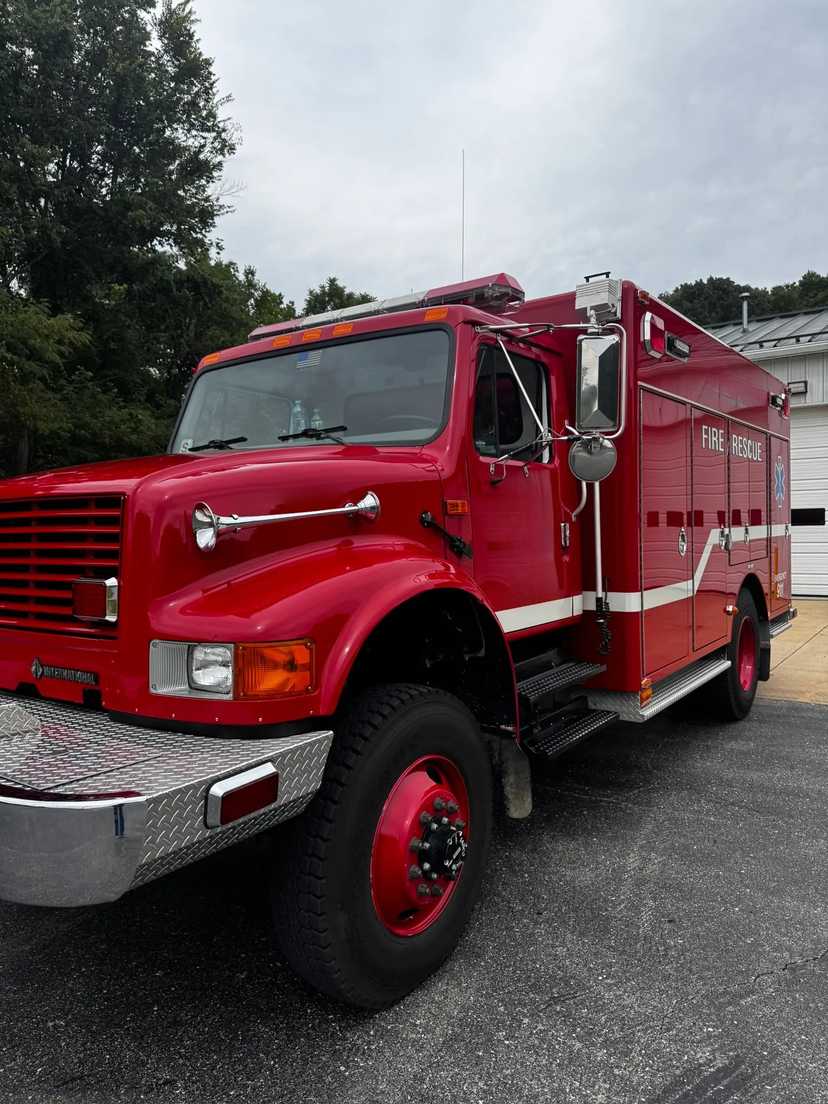 2001 INTERNATIONAL RESCUE