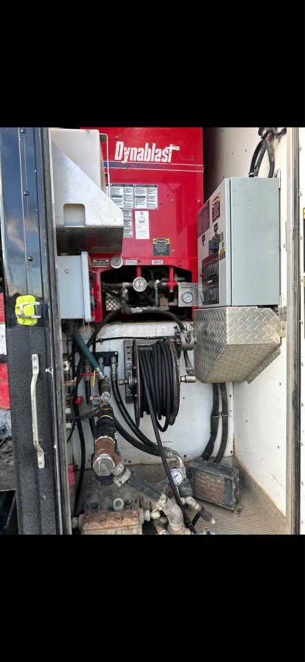 2022 Western Star Foremost Hydrovac - image 2