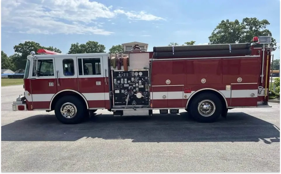 1995 Pierce Saber Pumper - image 3