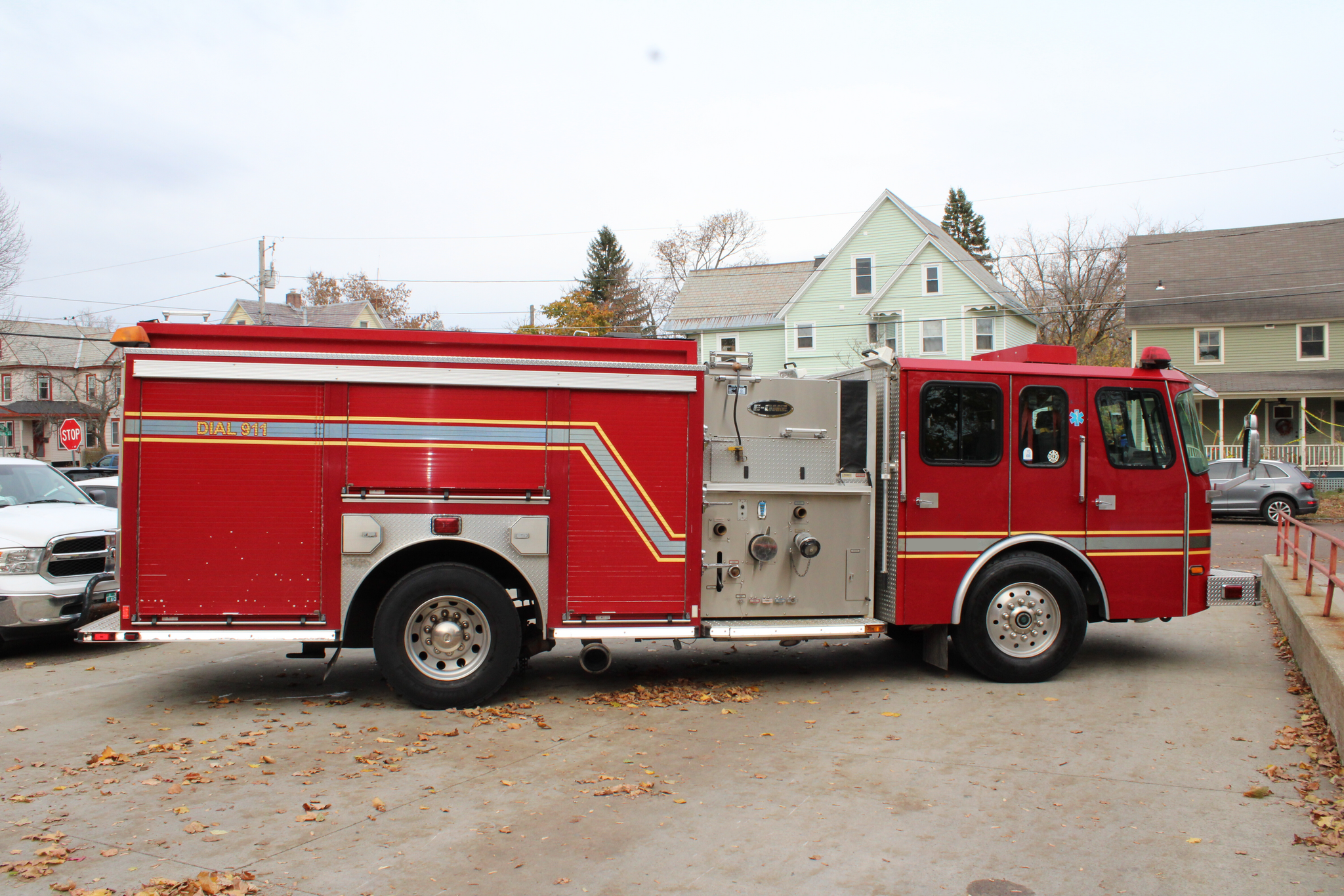 2011 E-One Cyclone Engine - image 4