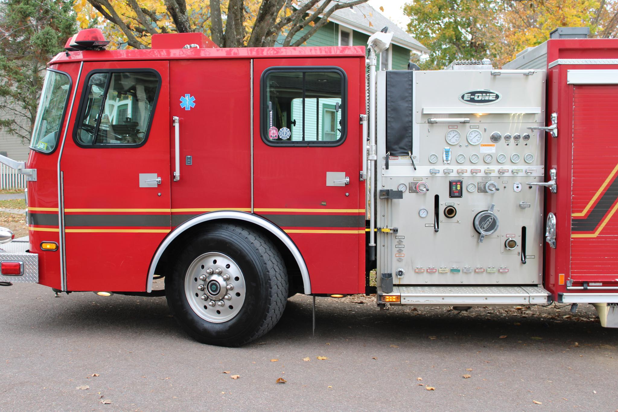 2011 E-One Cyclone Engine - image 3