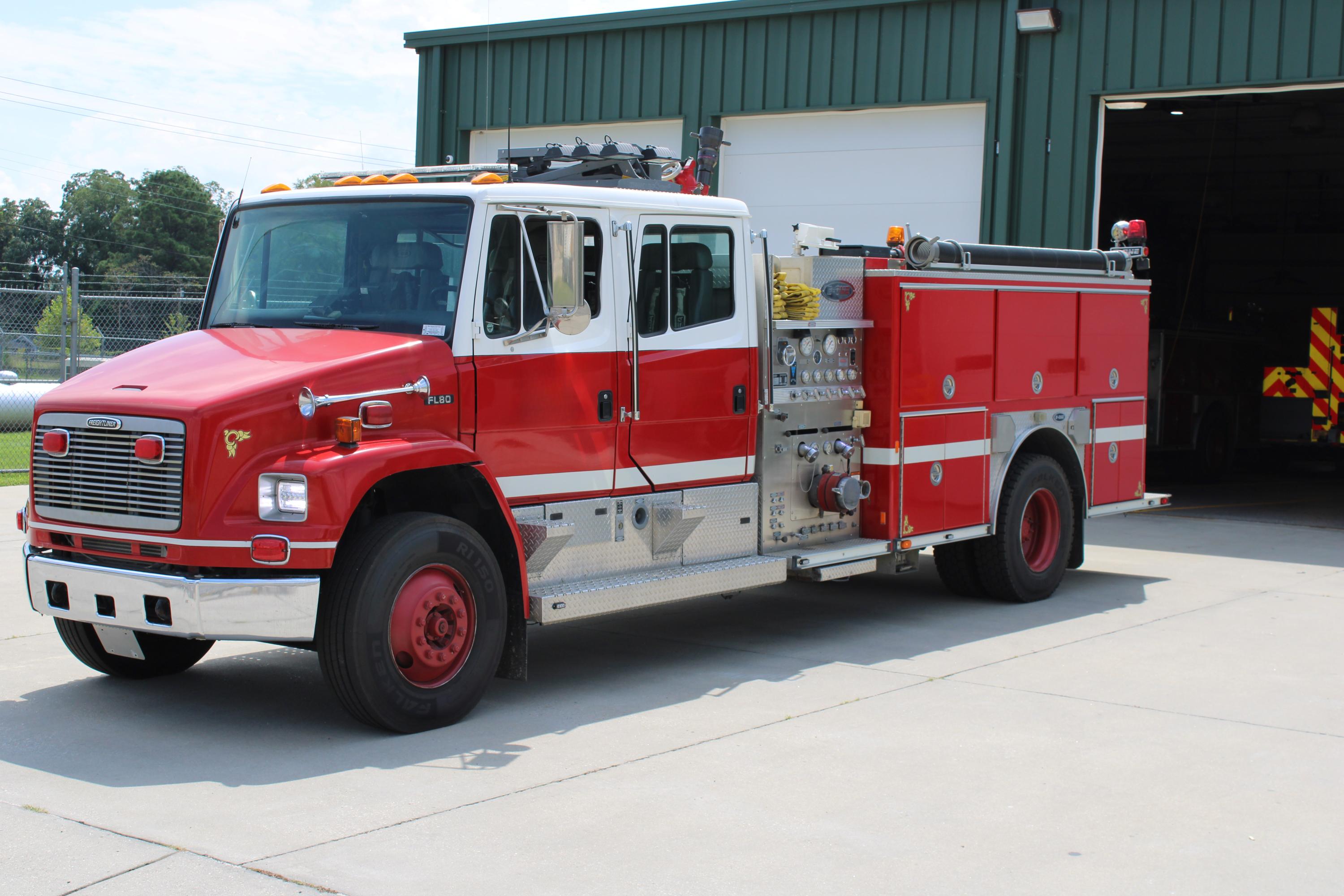 1999 Freightliner FL80/E-One Engine - image 8