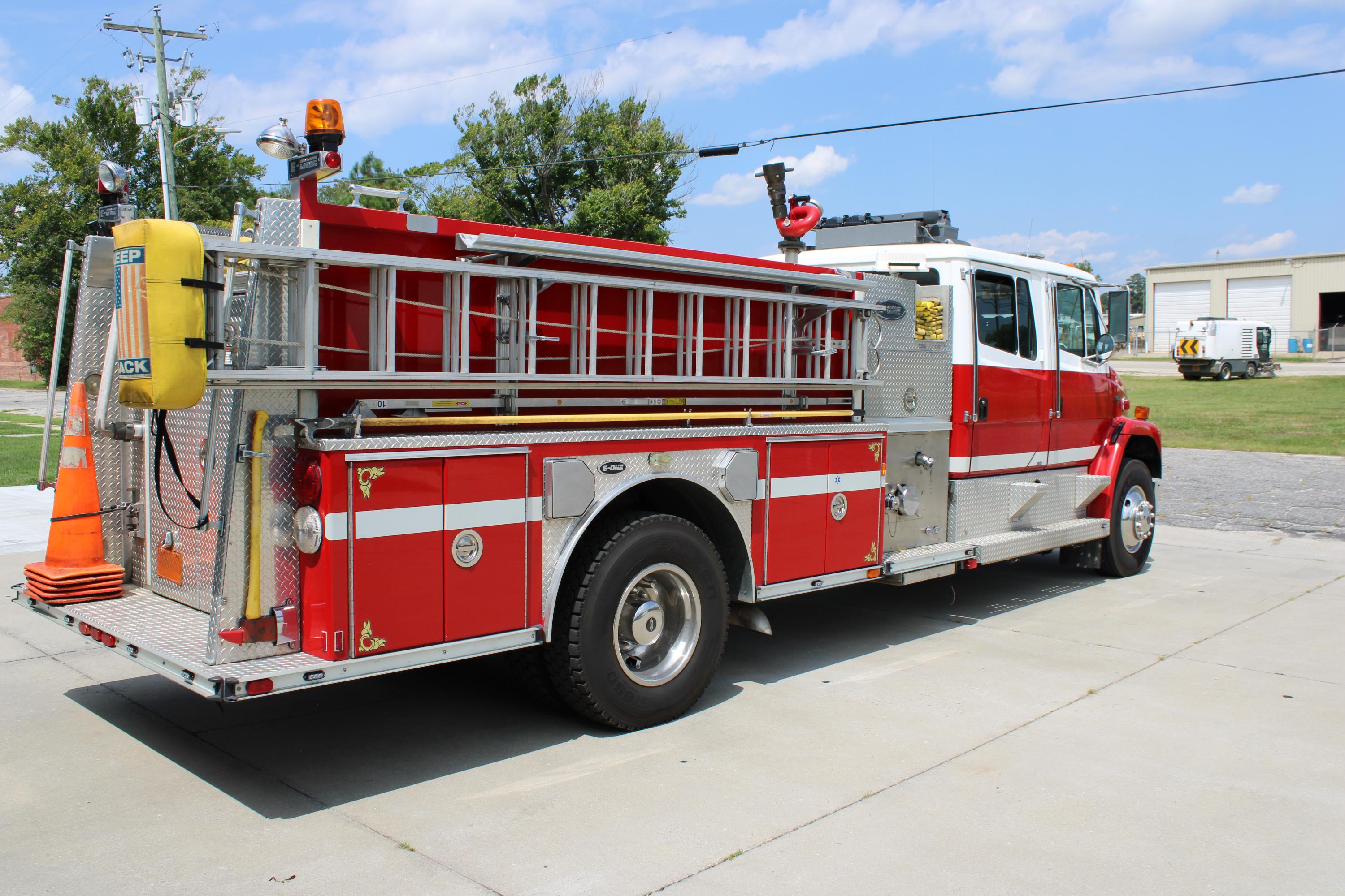 1999 Freightliner FL80/E-One Engine - image 6