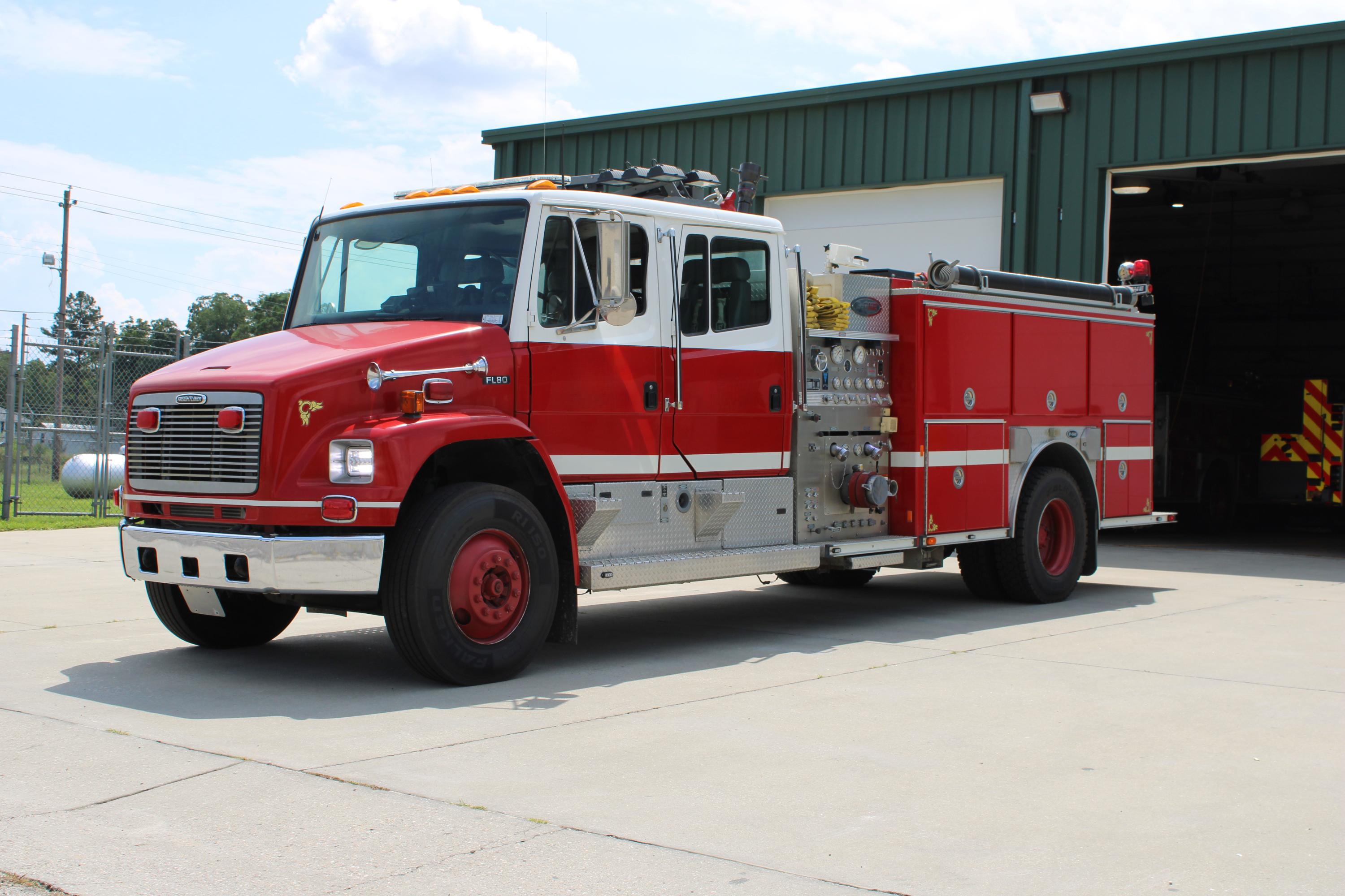 1999 Freightliner FL80/E-One Engine - image 1
