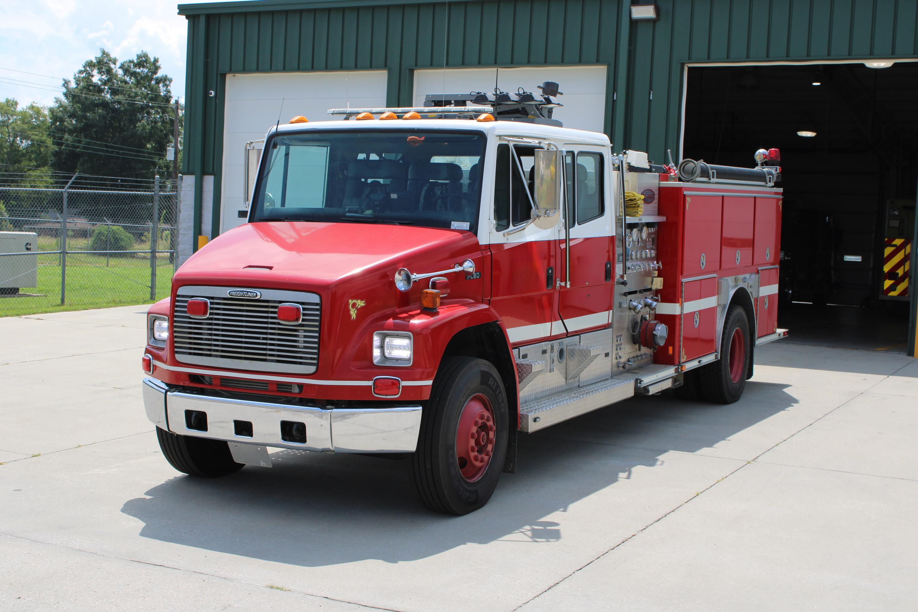 1999 Freightliner FL80/E-One Engine - image 4