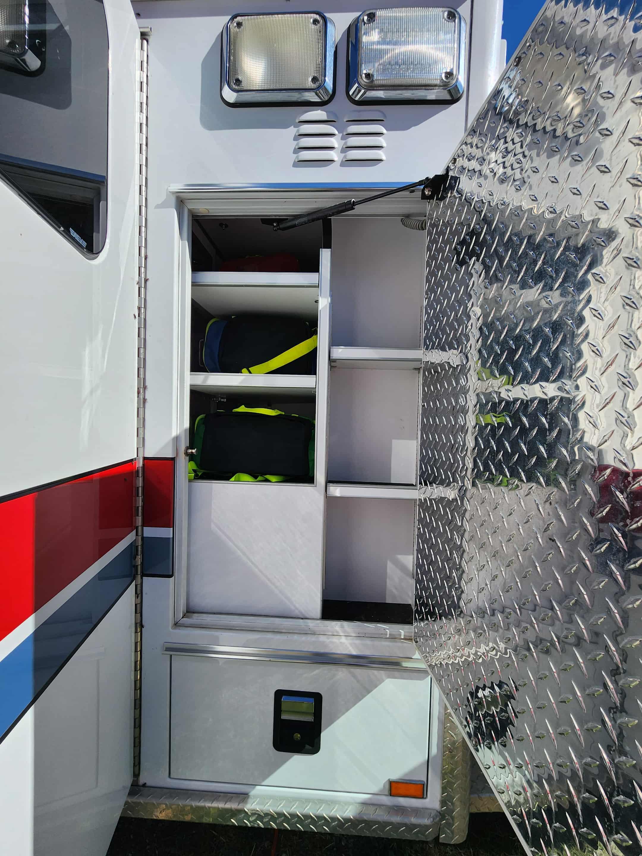 2008 AEV Ford Type III Ambulance - image 5