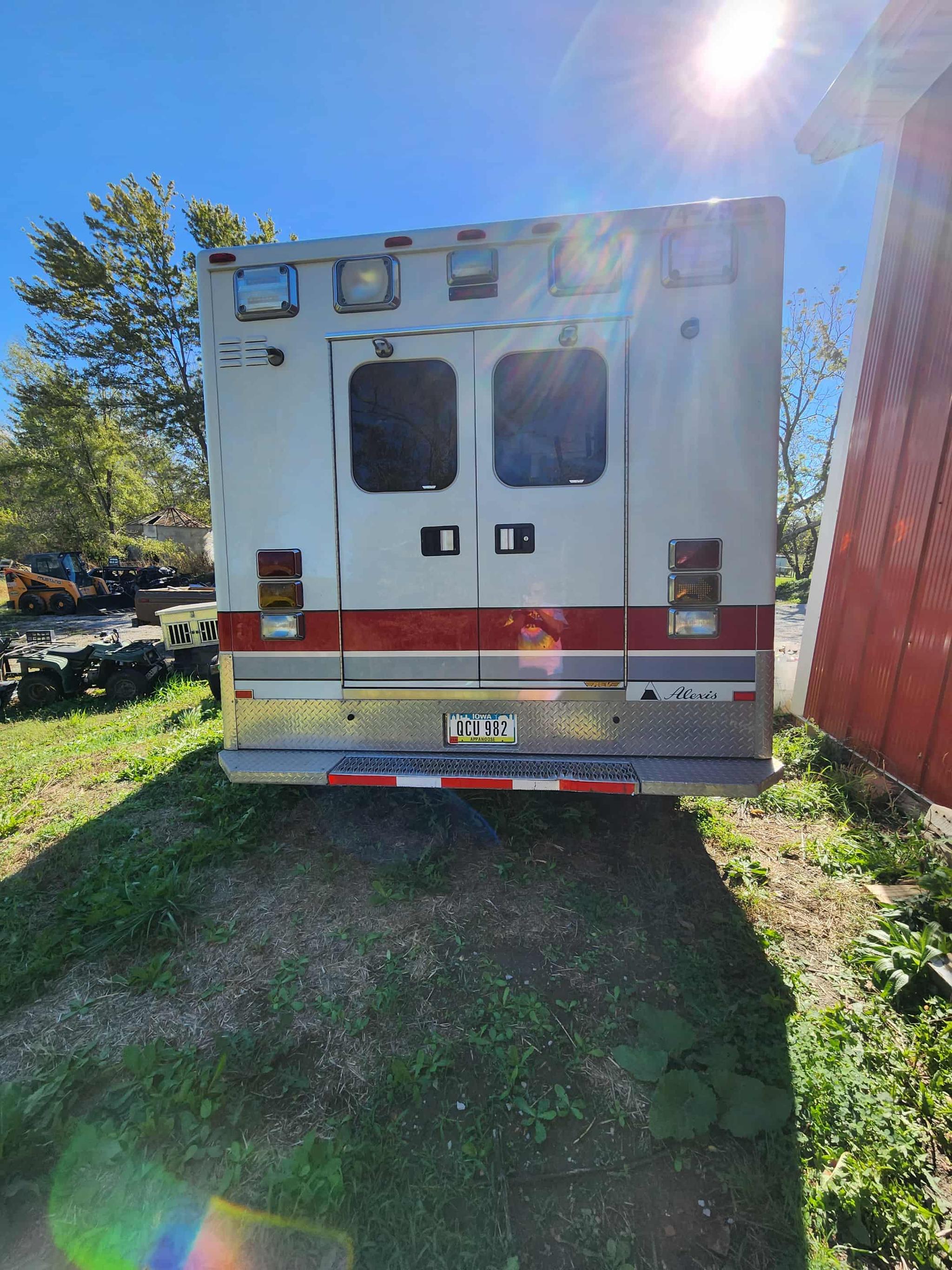2008 AEV Ford Type III Ambulance - image 3