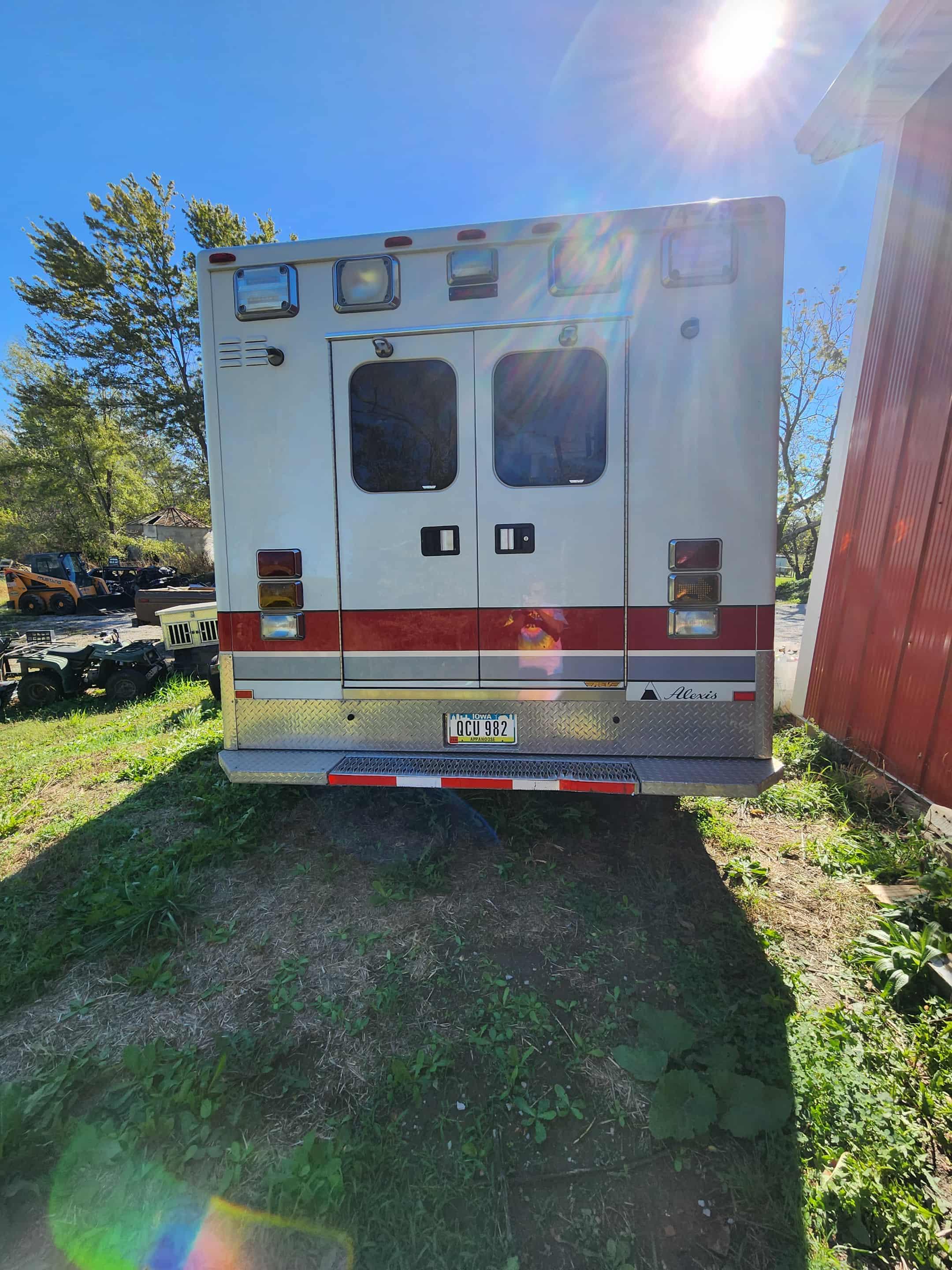 2008 AEV Ford Type III Ambulance - image 3