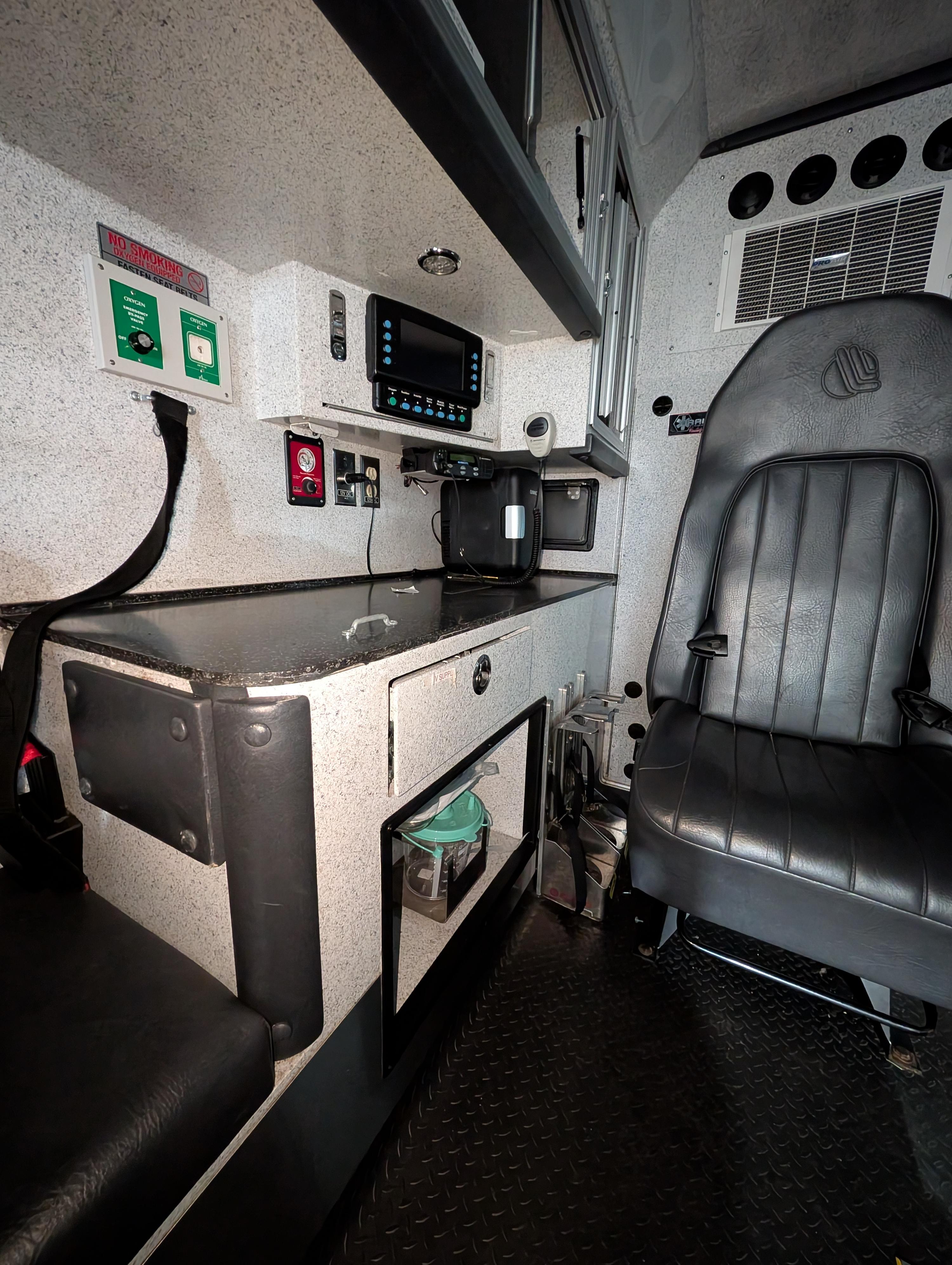 2016 Braun Chevrolet Type III Ambulance - image 8