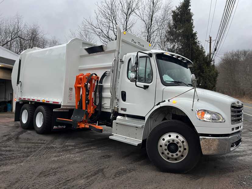 2025 Freightliner Pac-Tech Automated Side Loader