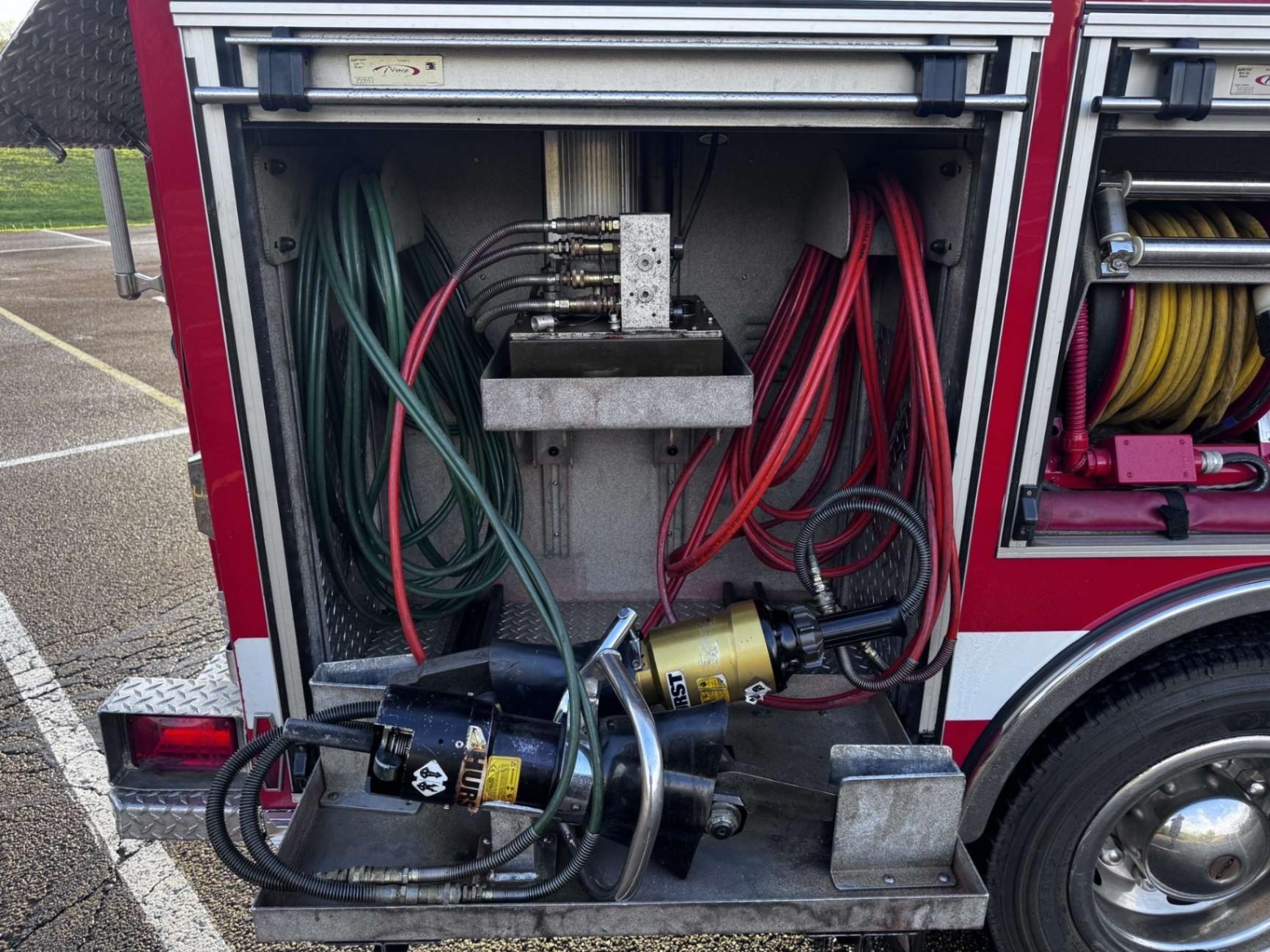 2004 Ford Mini Pumper - image 6