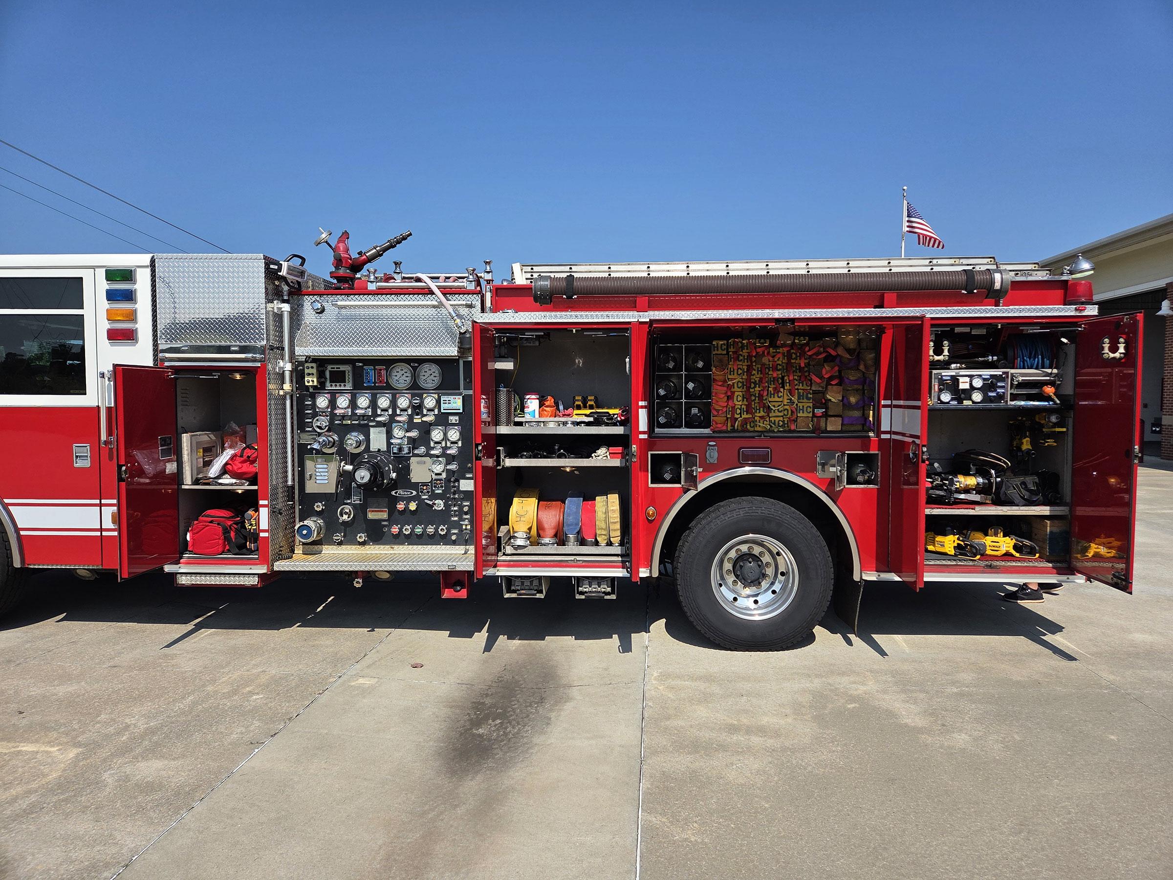 2002 Pierce Dash Pumper - image 8