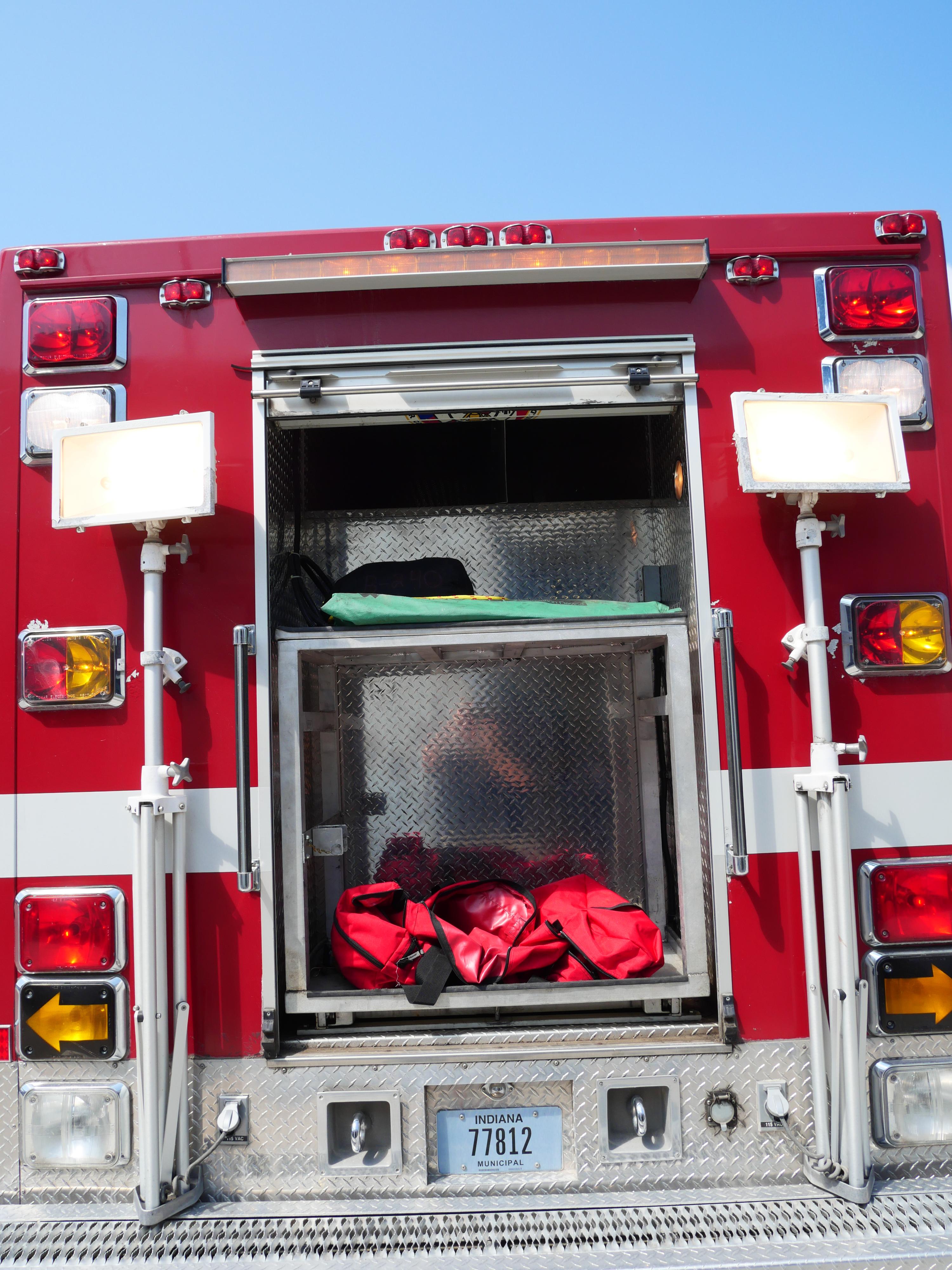 2000 International Heavy Rescue - image 31