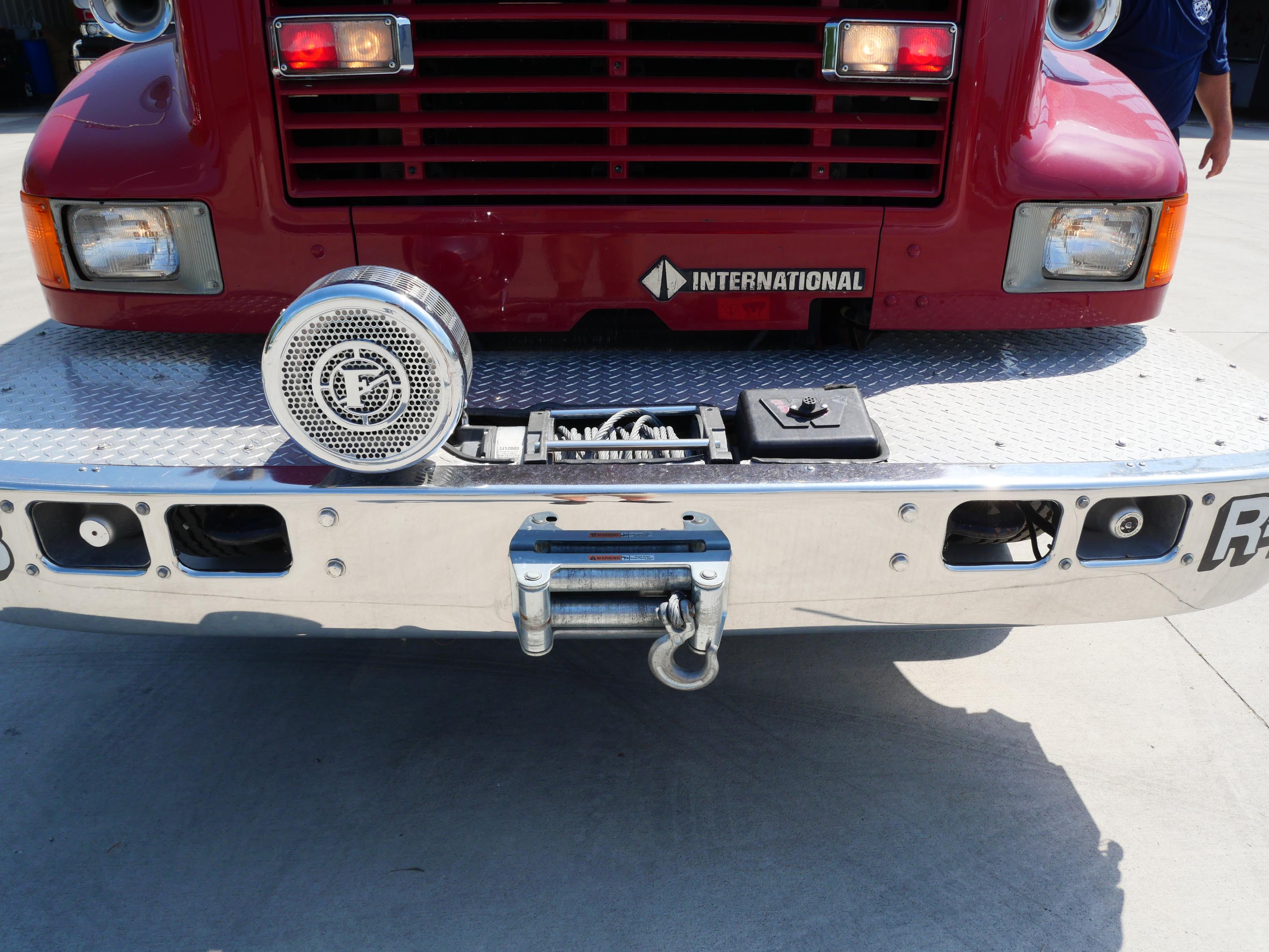 2000 International Heavy Rescue - image 7