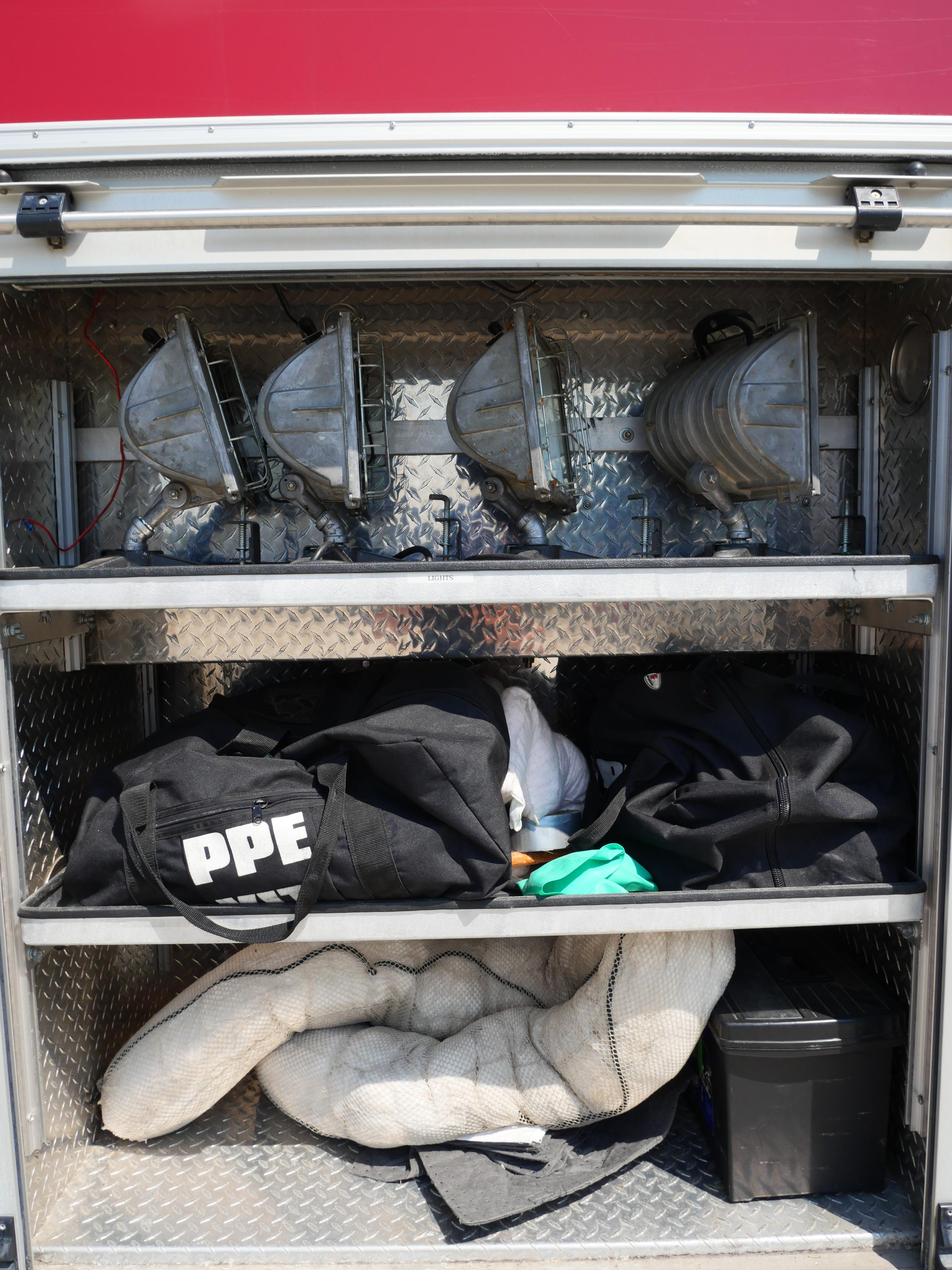 2000 International Heavy Rescue - image 39