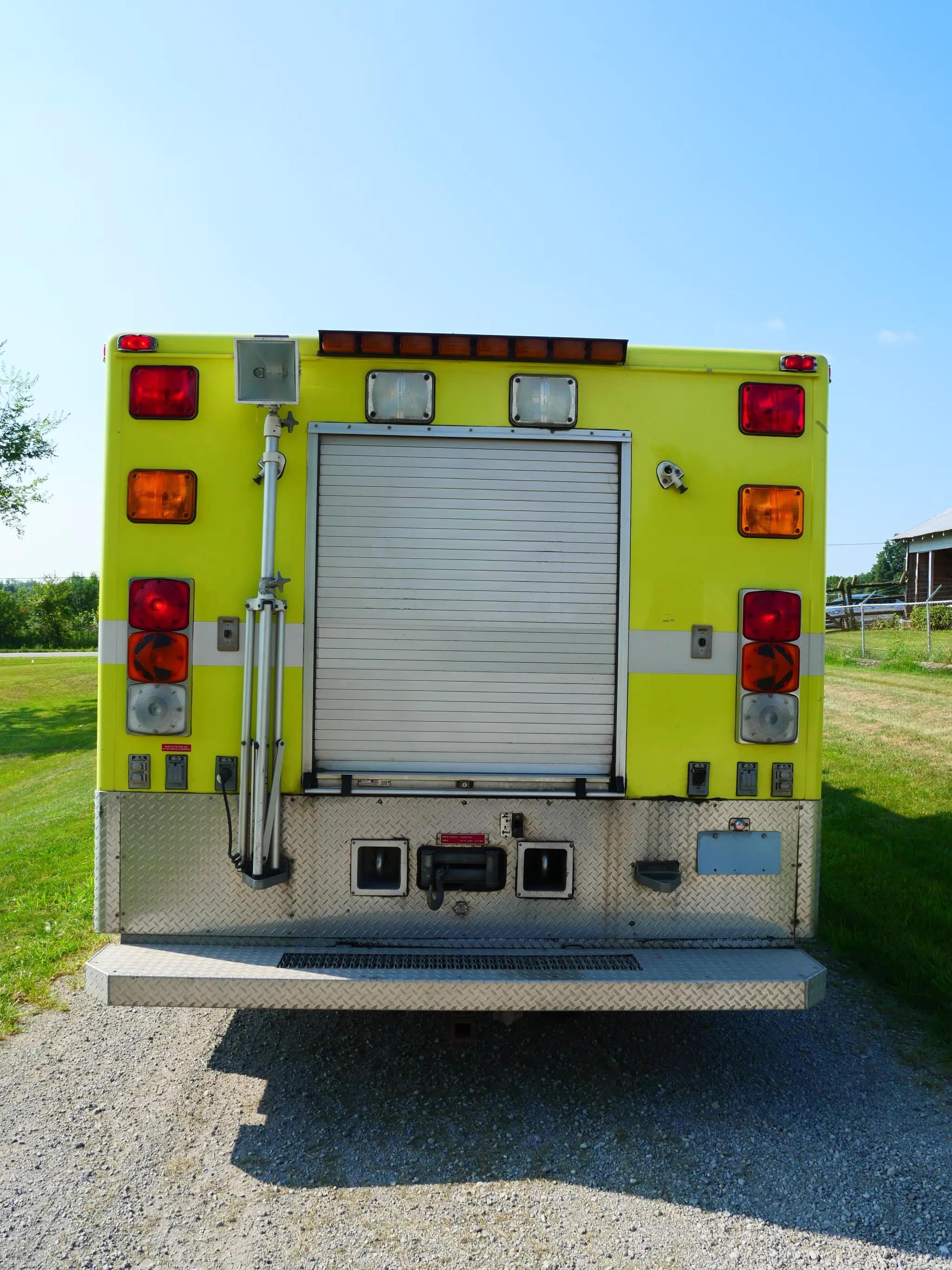 1998 Freightliner Heavy Rescue - image 4