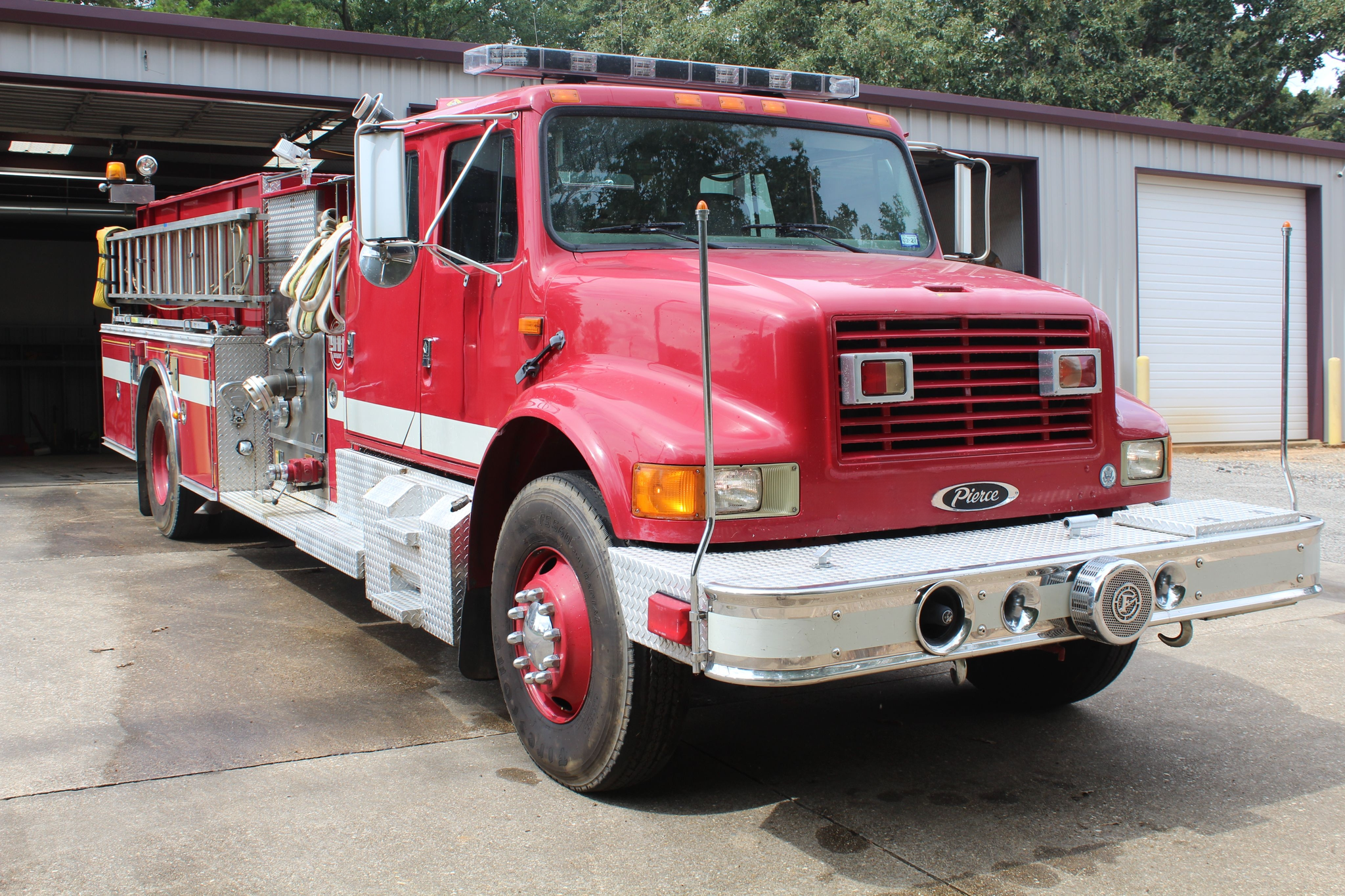 1996 Pierce International Pumper - image 1