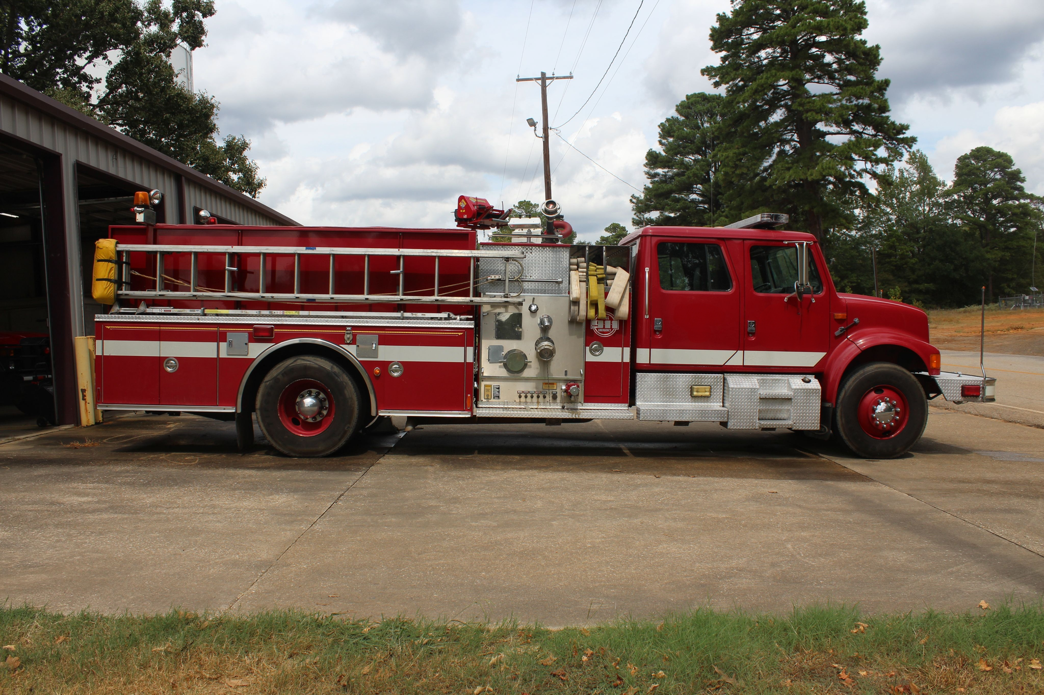 1996 Pierce International Pumper - image 2