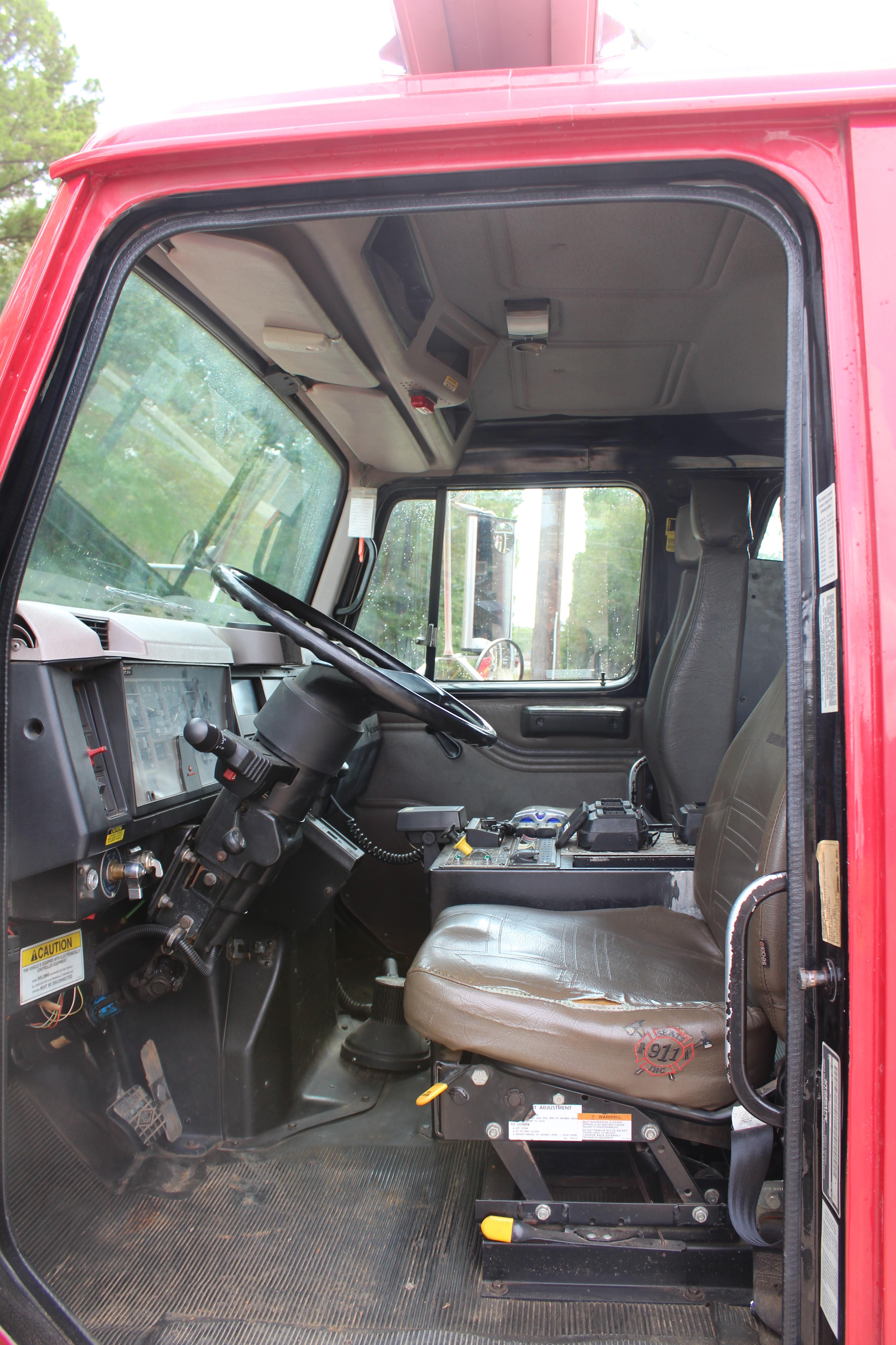 1996 Pierce International Pumper - image 4