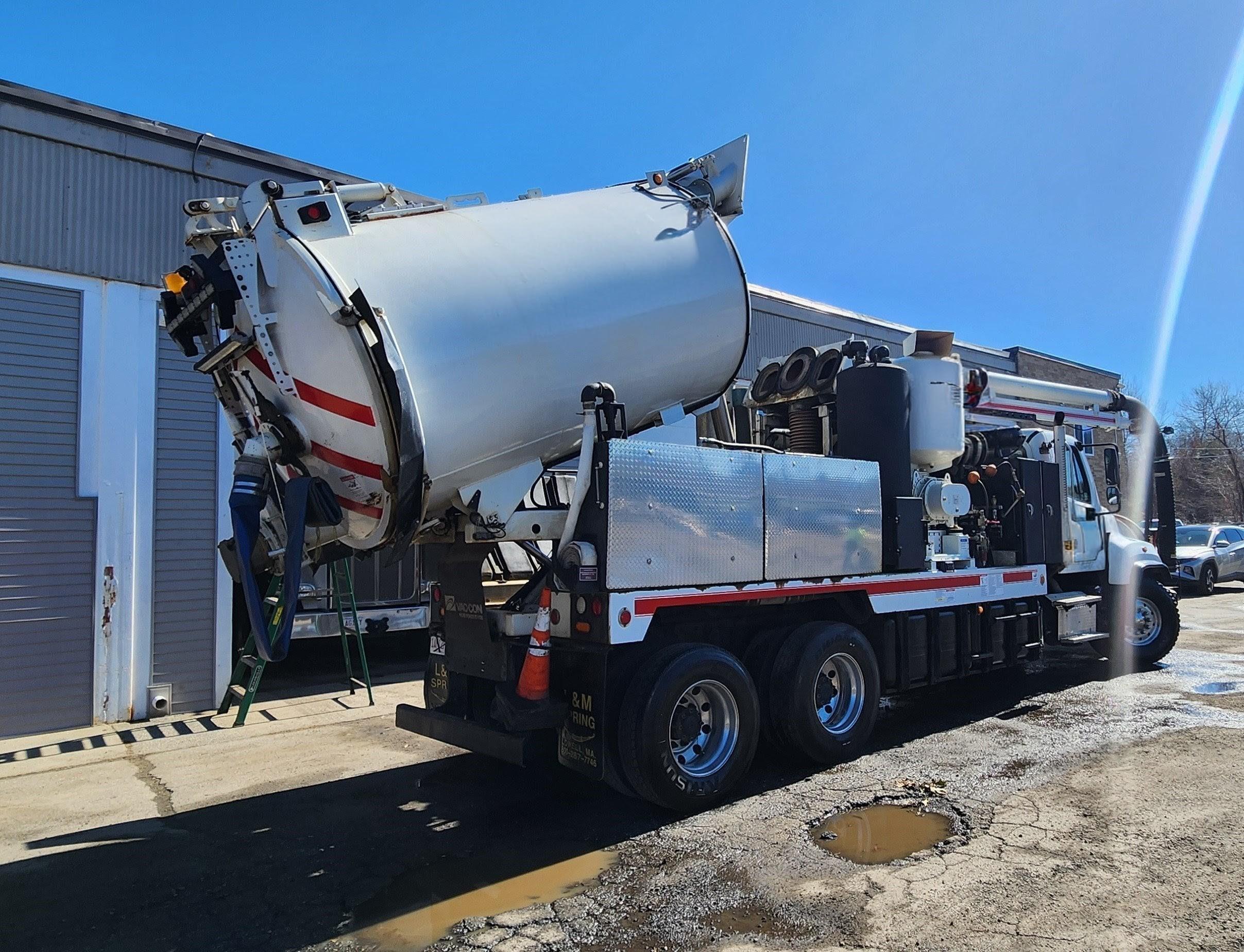 2016 Freightliner Combination - image 2