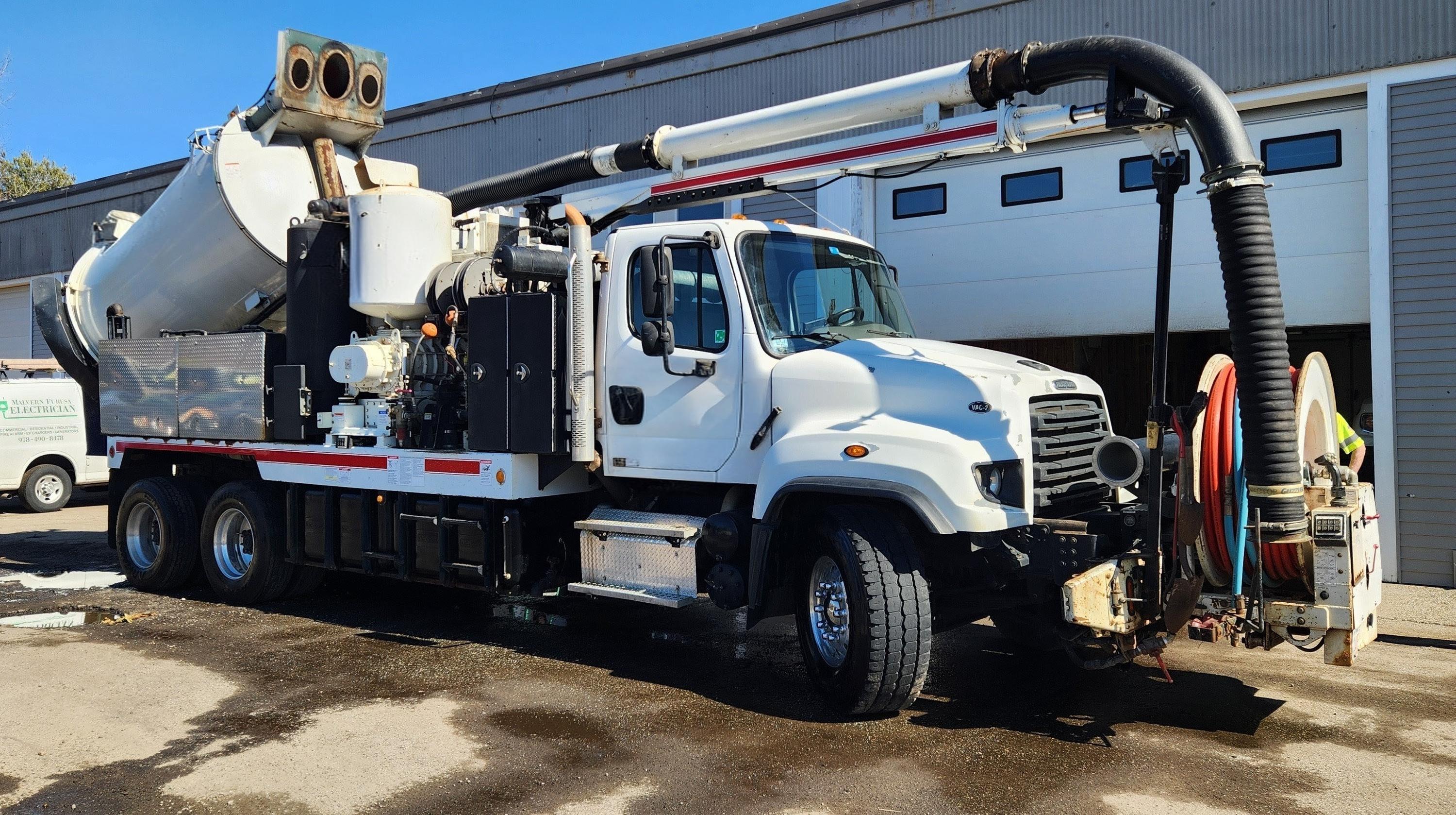 2016 Freightliner Combination - image 1