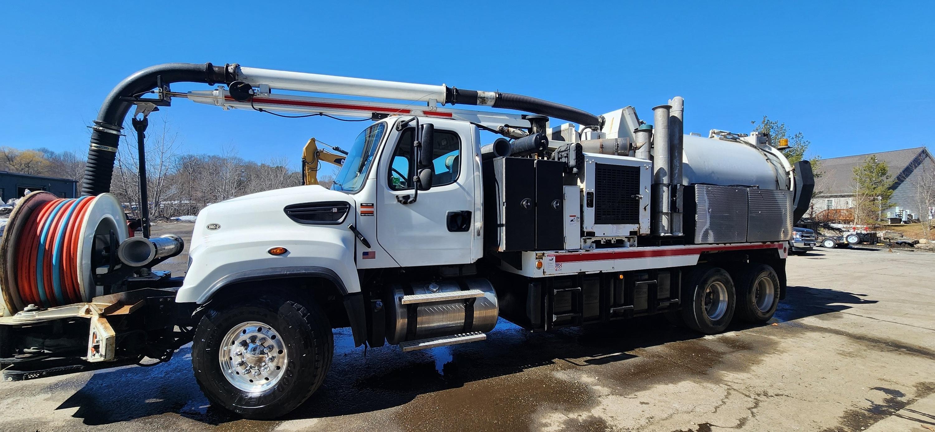 2016 Freightliner Combination - image 4